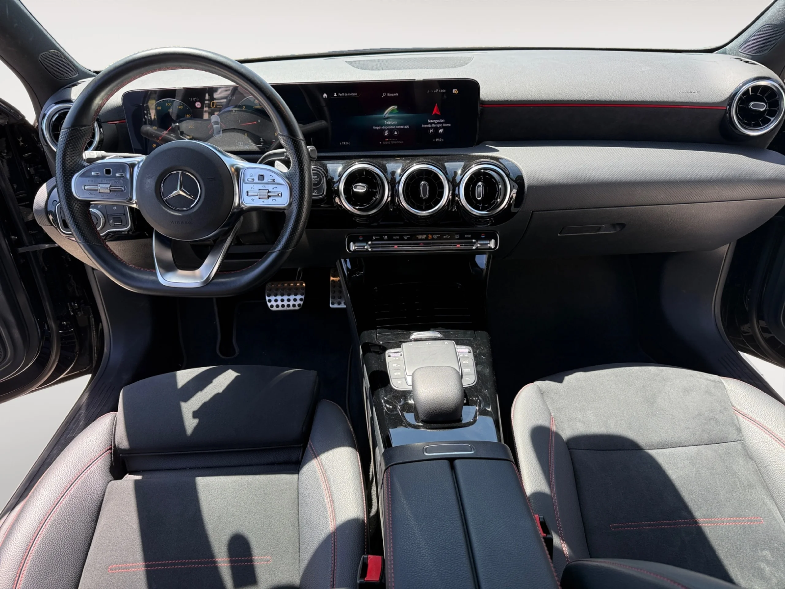 MERCEDES-BENZ CLASE A A 200 D - Foto 4