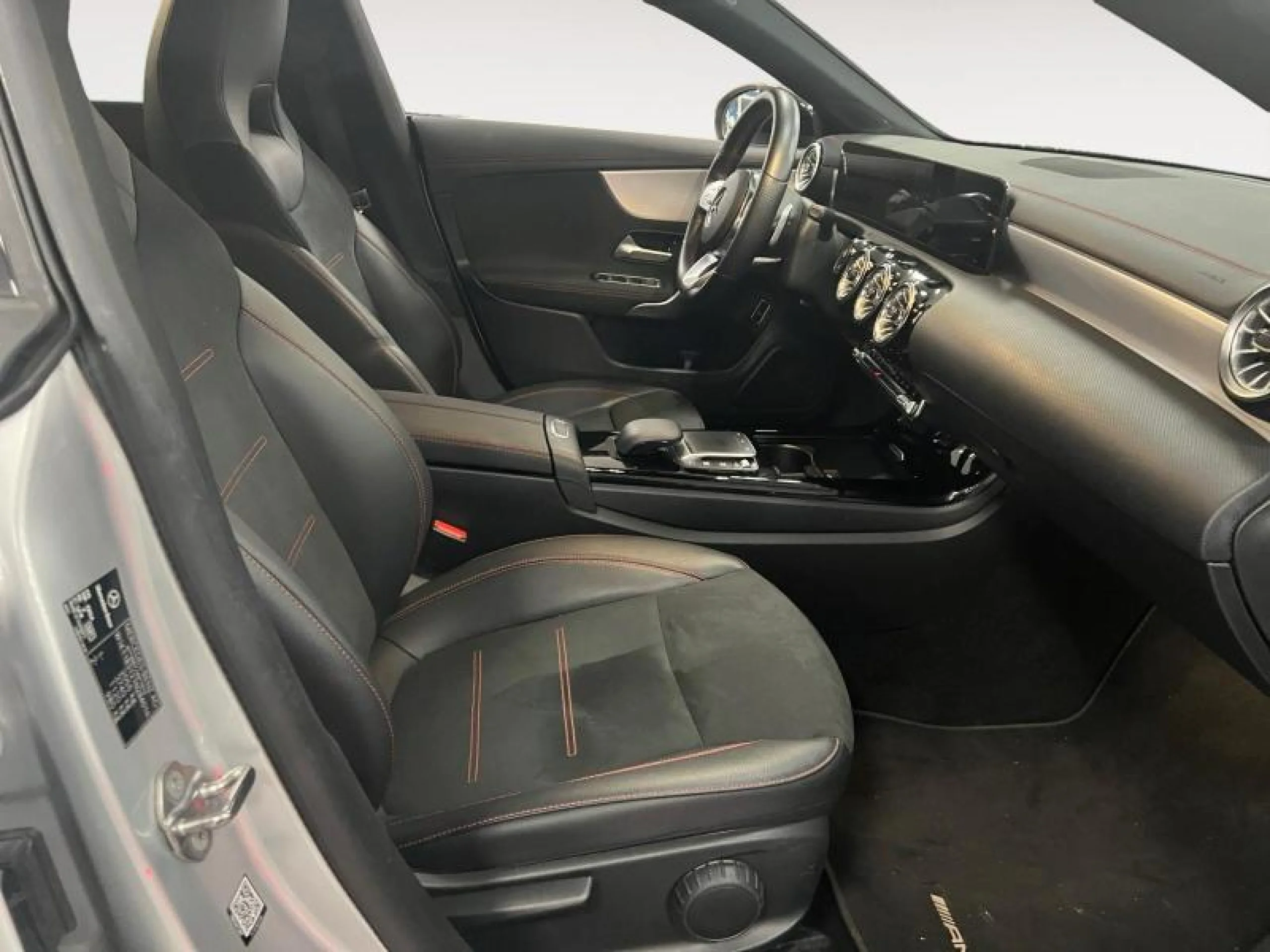 MERCEDES-BENZ CLA CLA 200 D DCT - Foto 6