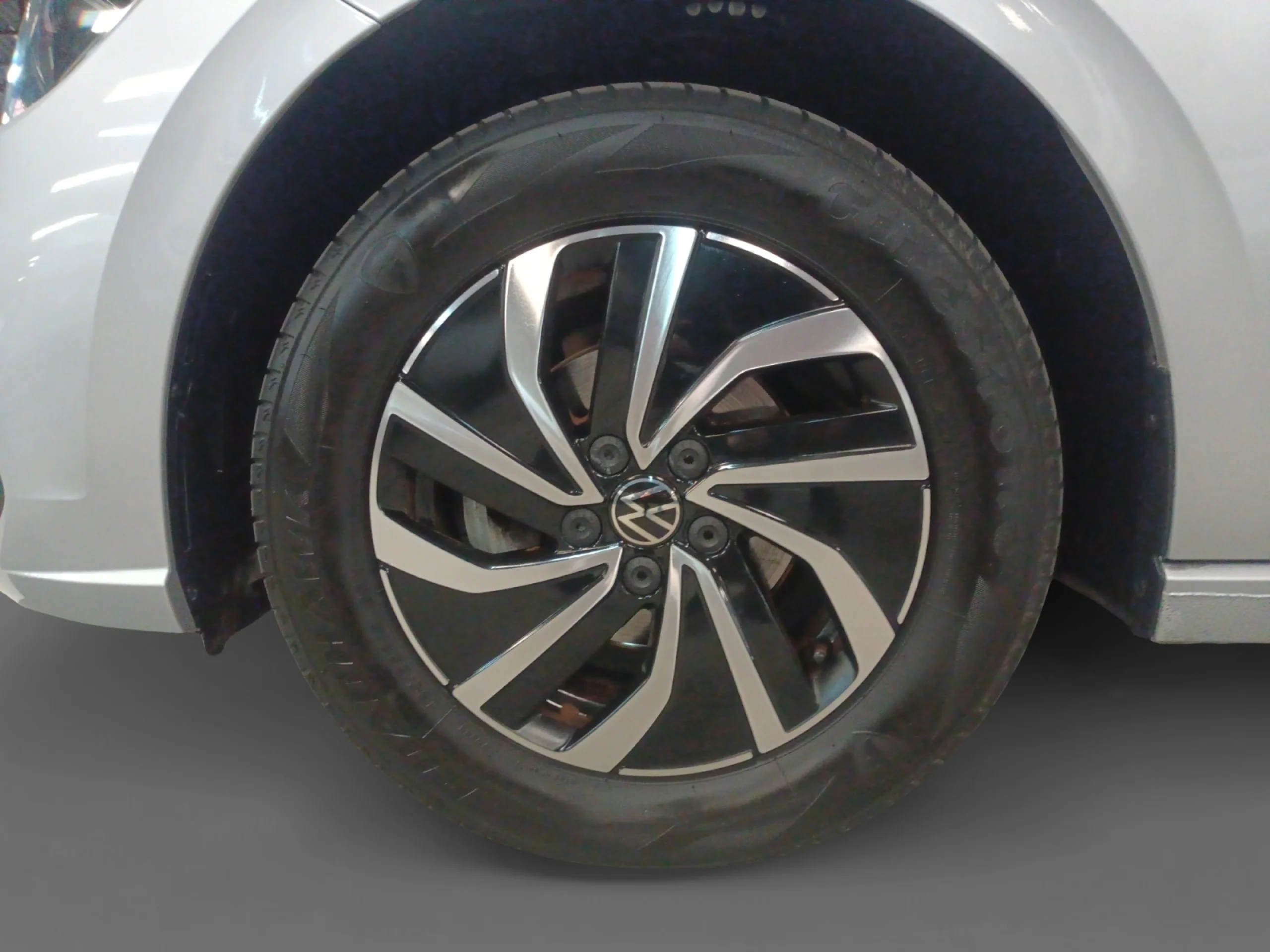 VOLKSWAGEN POLO LIFE 1.0 TSI 70KW (95CV) - Foto 9