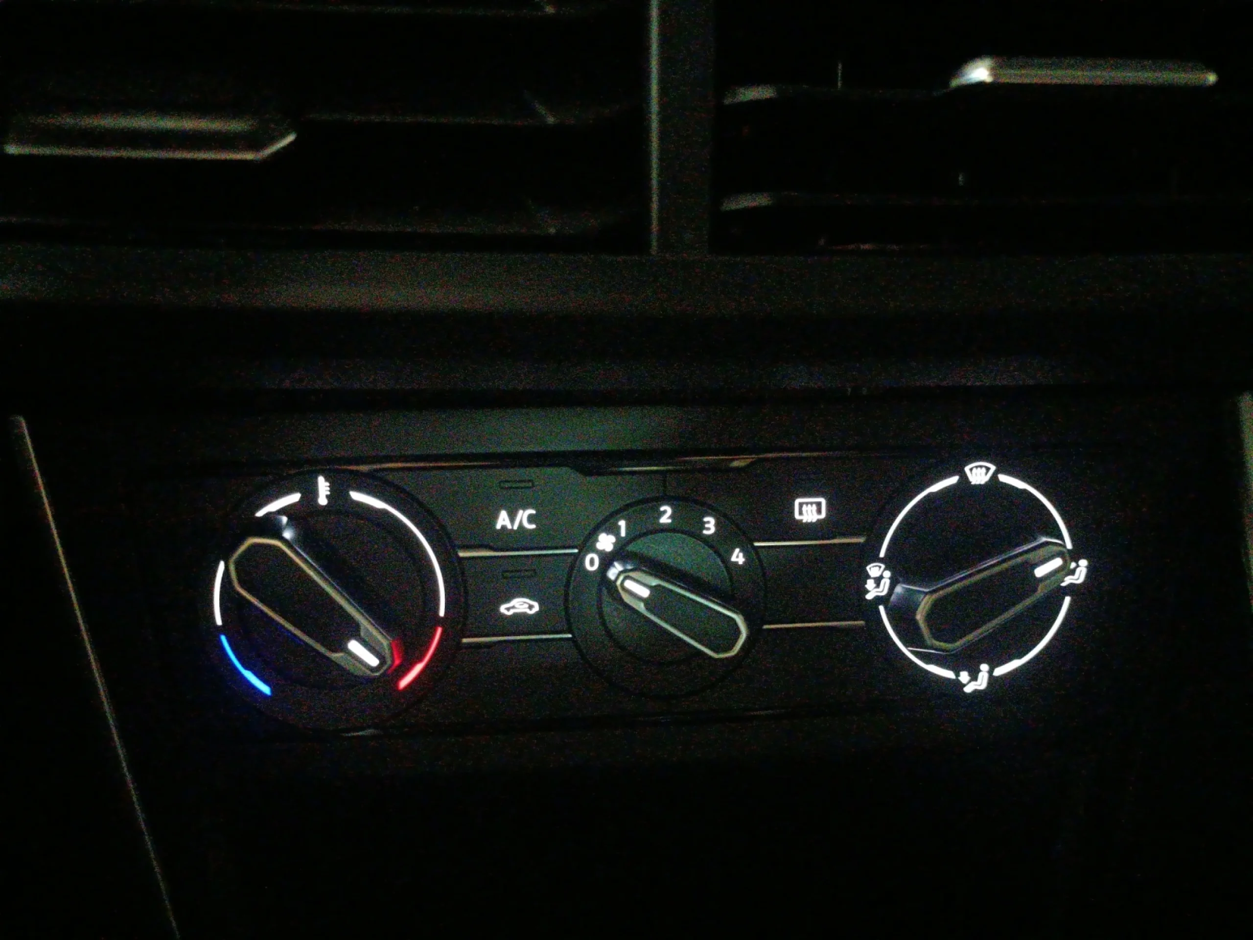 VOLKSWAGEN POLO LIFE 1.0 TSI 70KW (95CV) - Foto 13