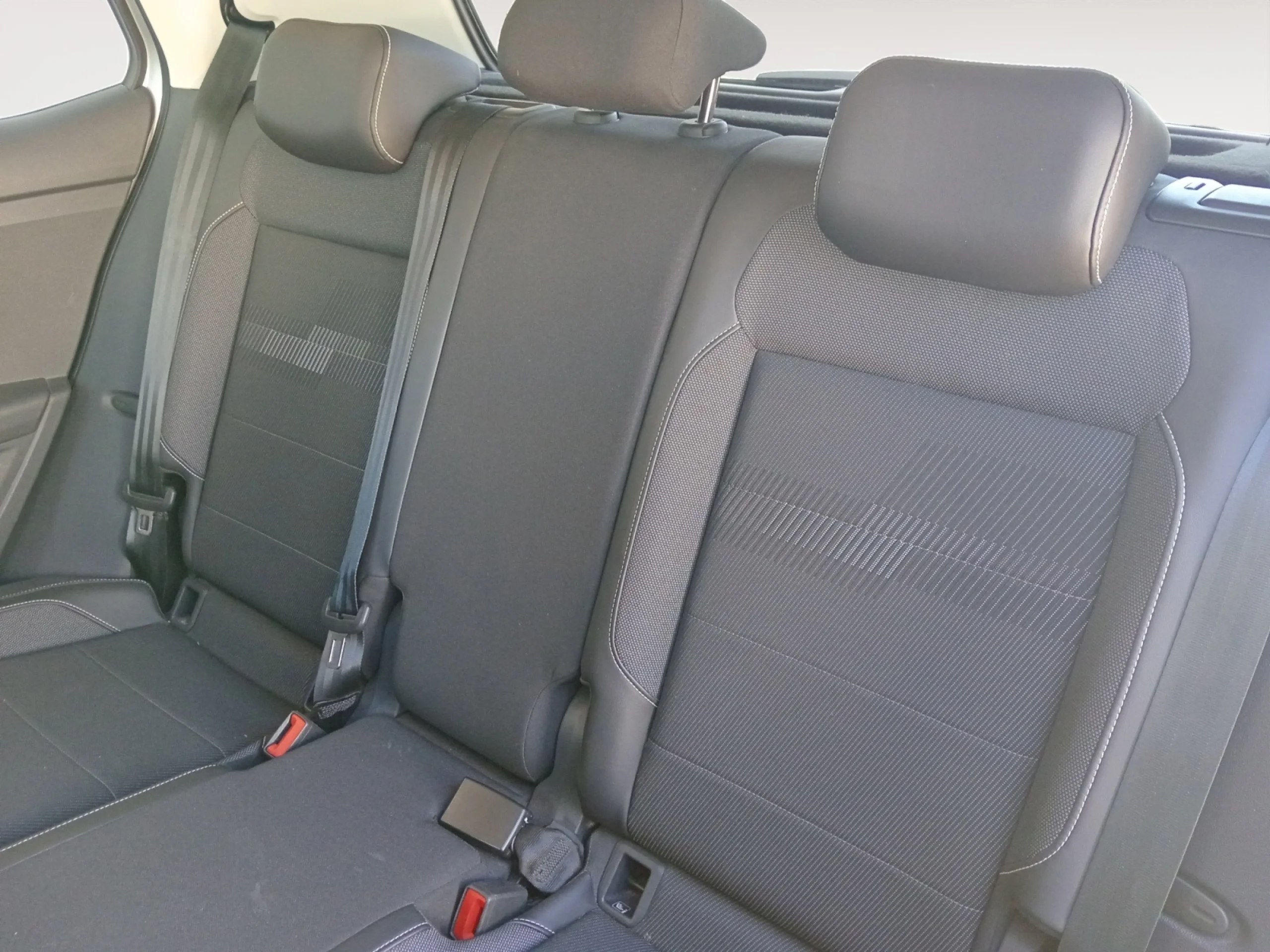 VOLKSWAGEN T CROSS SPORT 1.0 TSI 81KW (110CV) DSG - Foto 6
