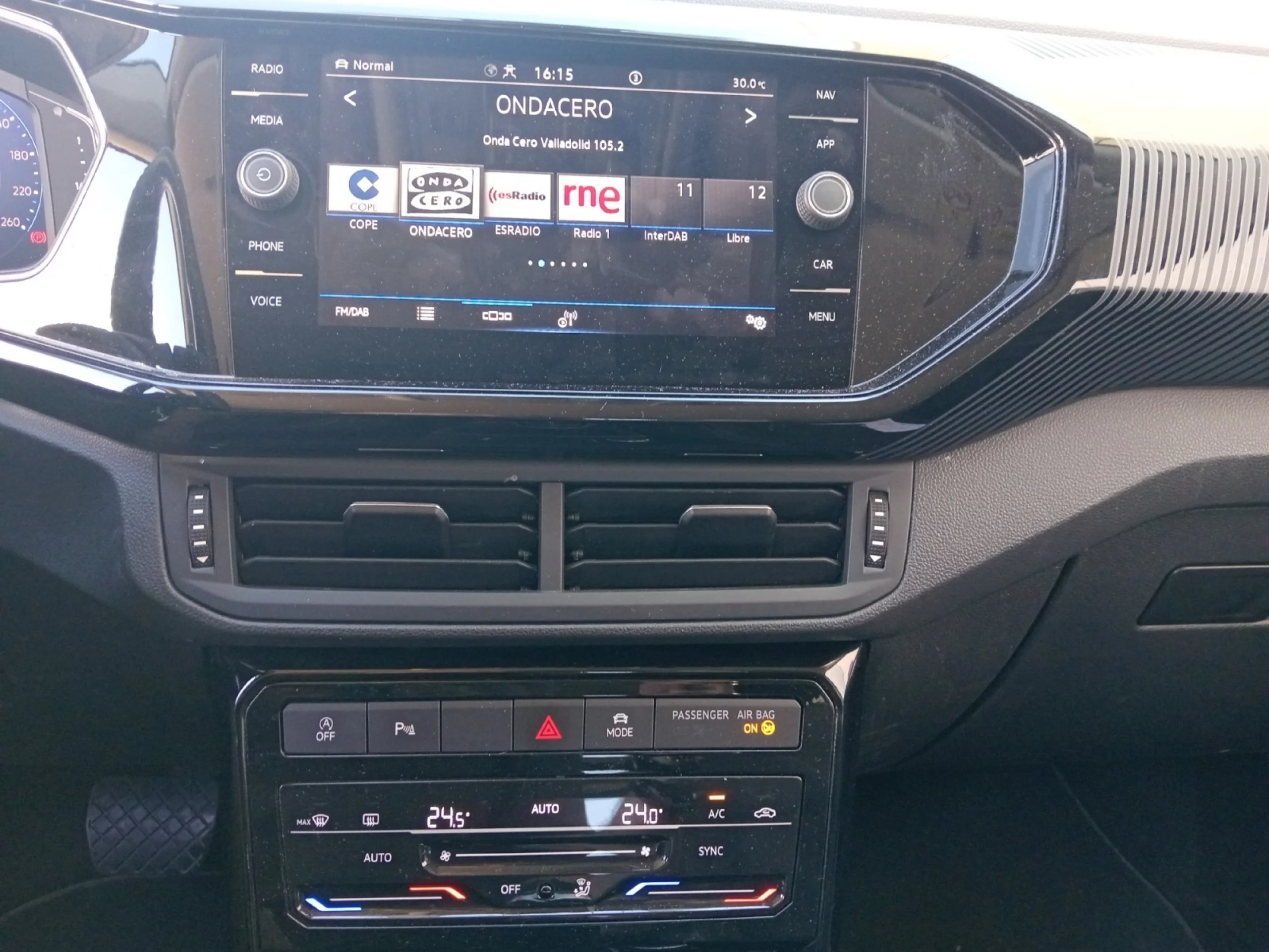 VOLKSWAGEN T CROSS SPORT 1.0 TSI 81KW (110CV) DSG - Foto 9
