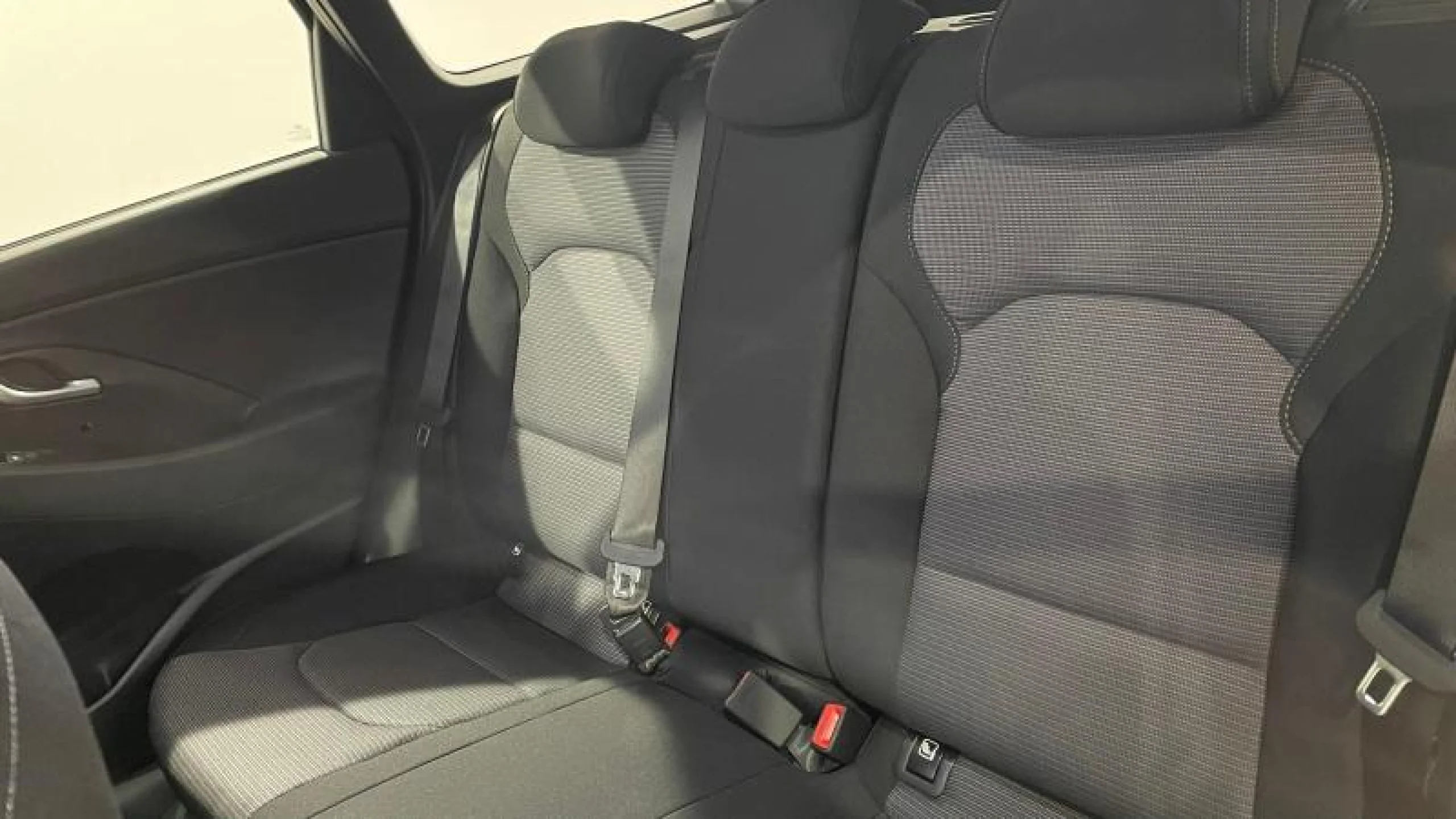 HYUNDAI I30 1.0 TGDI 48V KLASS - Foto 21