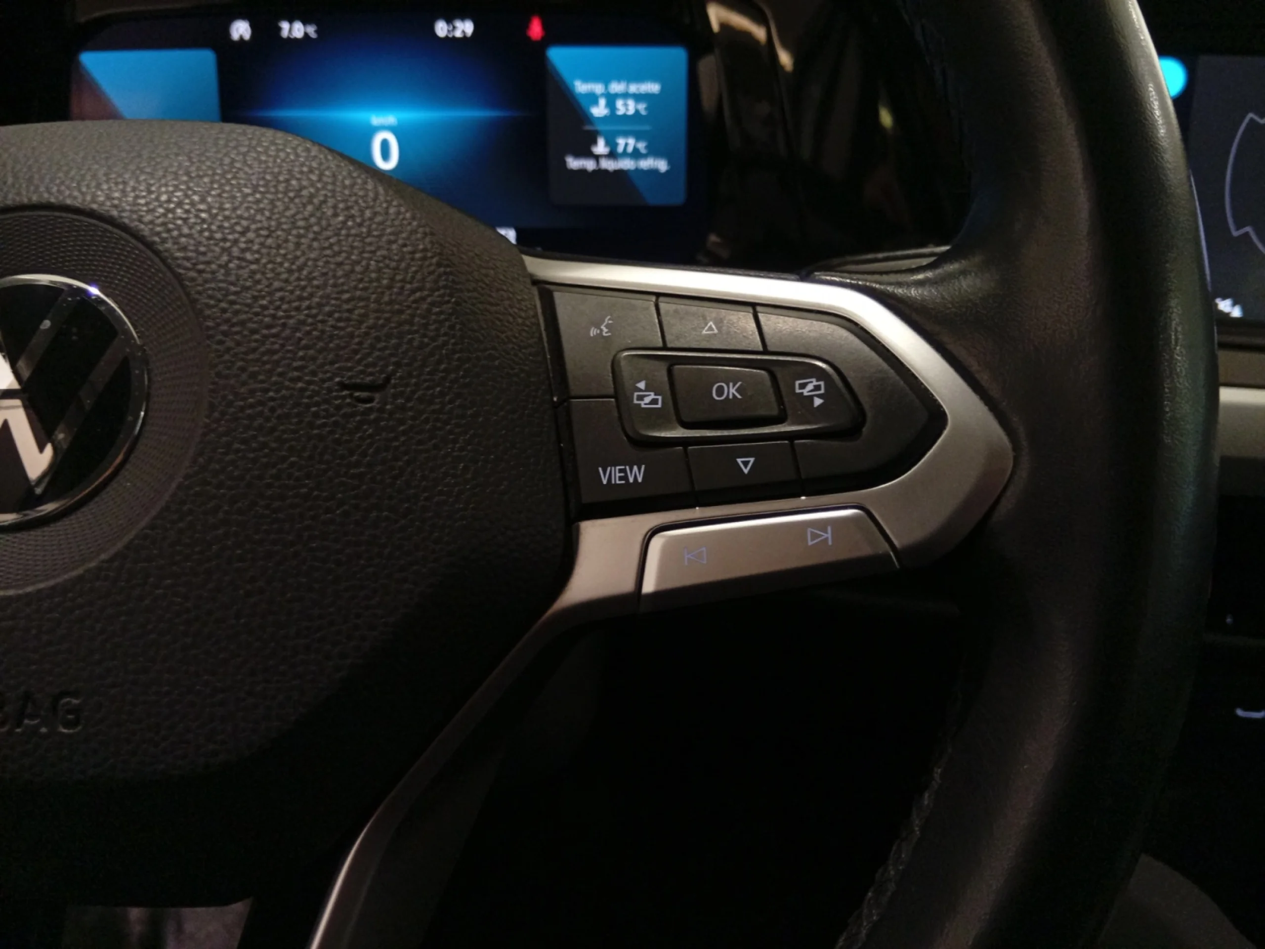 VOLKSWAGEN GOLF 2.0 TDI 85KW (115CV) - Foto 8