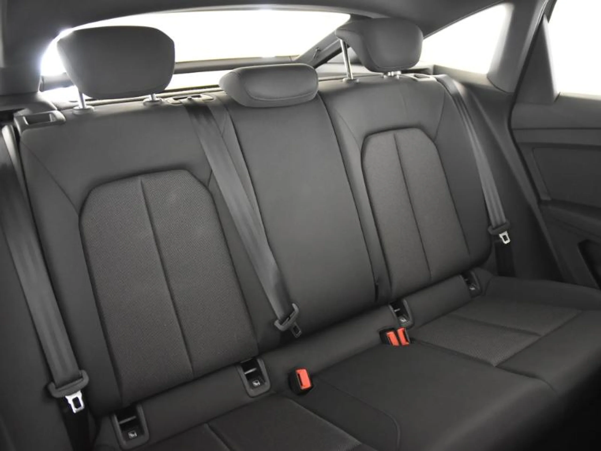 AUDI Q4 SPORTBACK E TRON ADVANCED 40 E TRON 150KW 63KWH - Foto 6