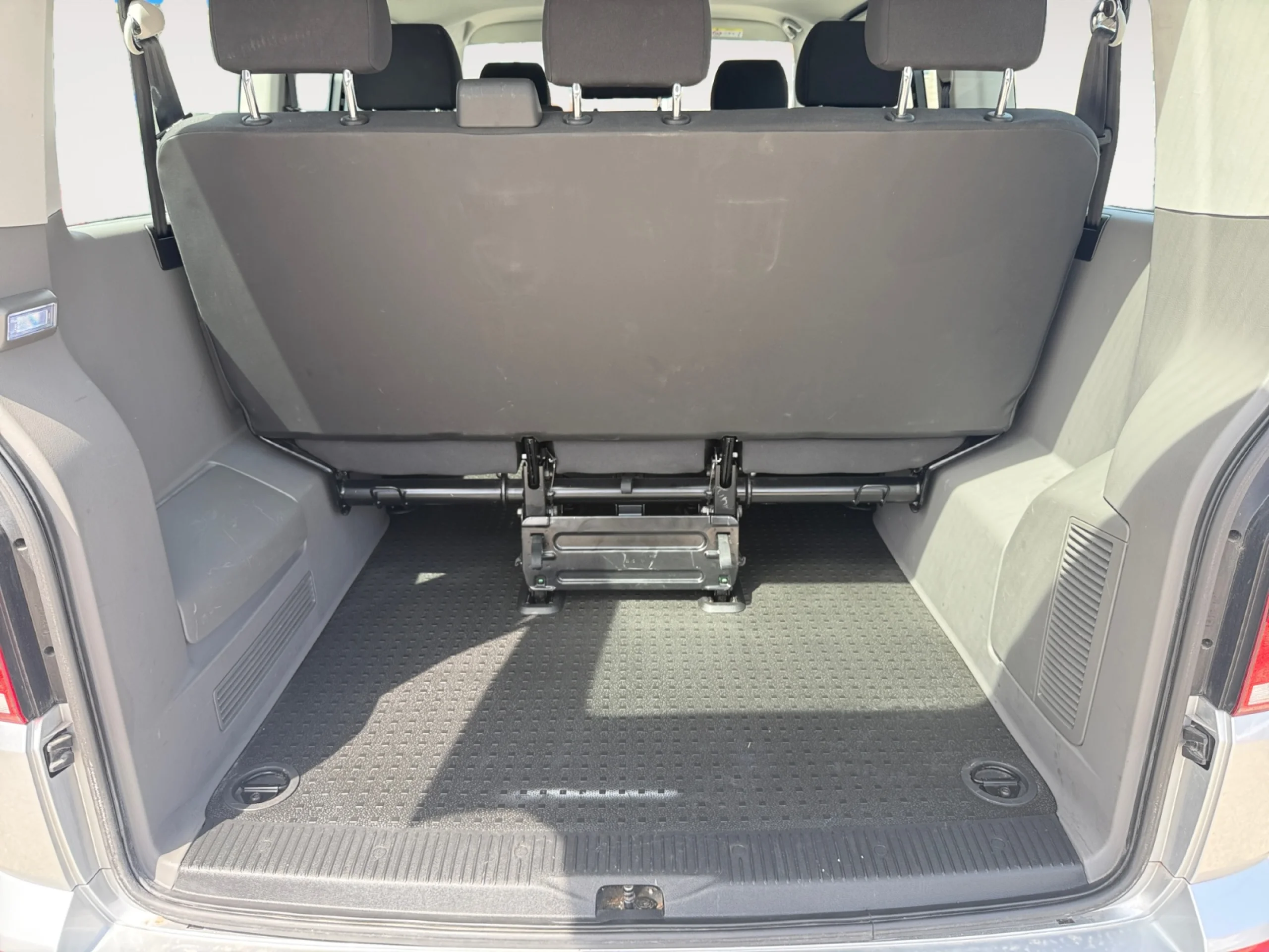 VOLKSWAGEN CARAVELLE PREMIUM CORTA 2.0 TDI 110KW BMT DSG - Foto 7