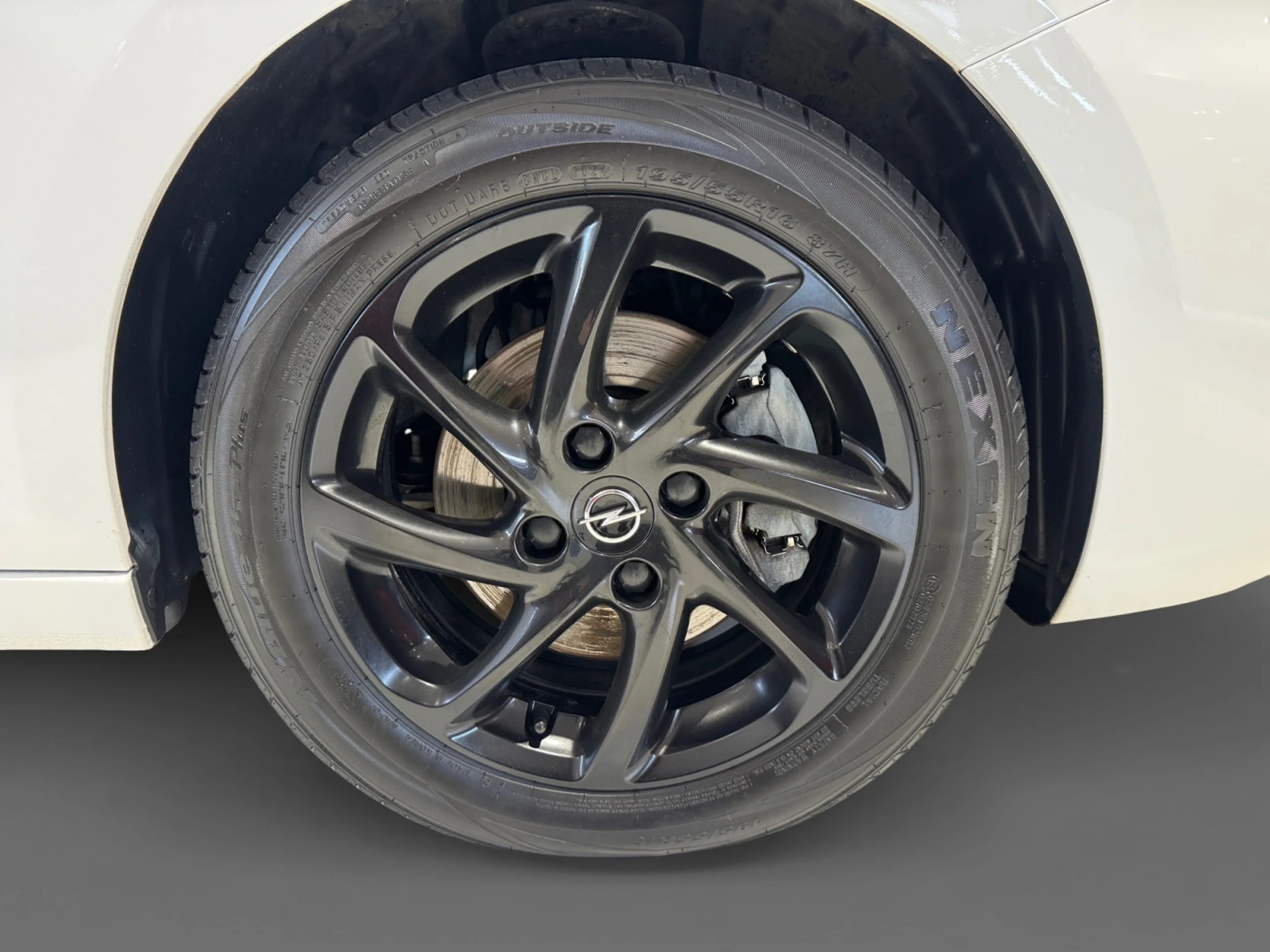 OPEL CORSA 1.2T XHL 74KW (100CV) GS - Foto 8