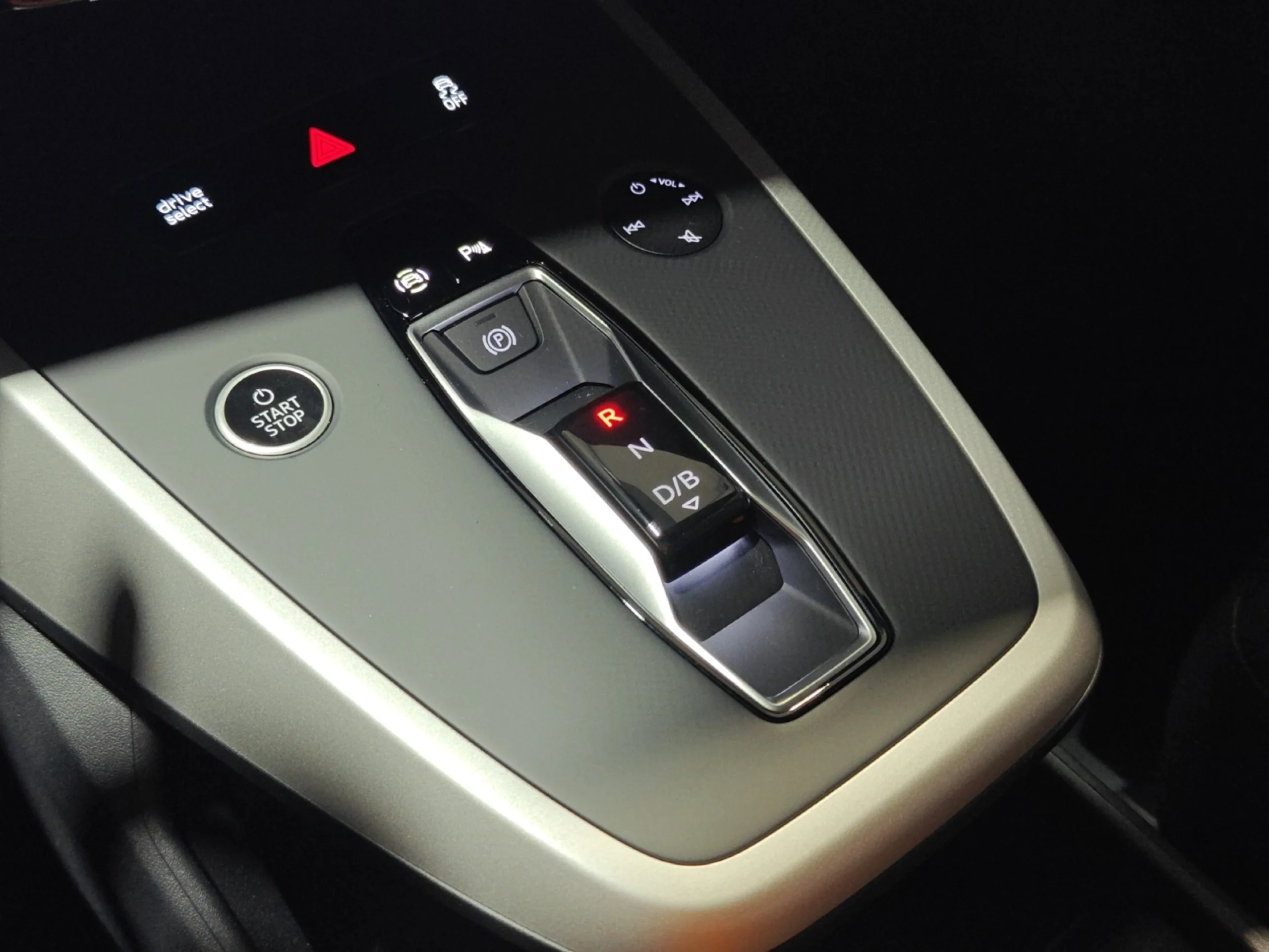 AUDI Q4 SPORTBACK E TRON ADVANCED 40 E TRON 150KW 63KWH - Foto 17