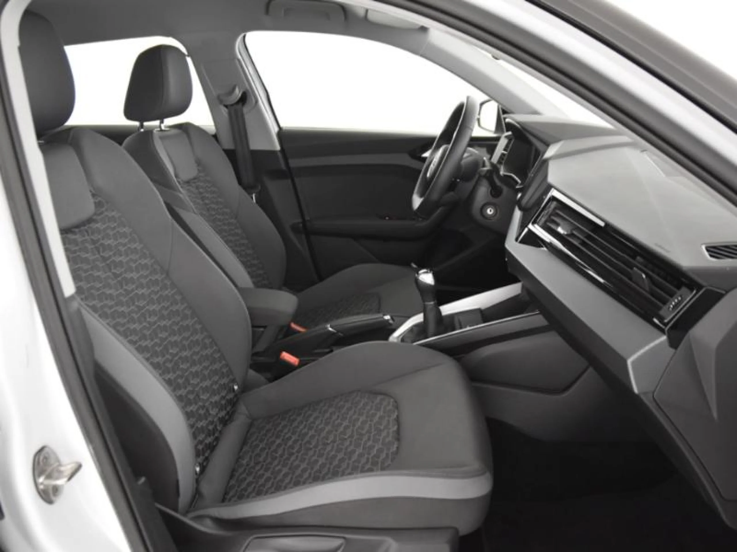 AUDI A1 SPORTBACK 25 TFSI 70KW (95CV) - Foto 5