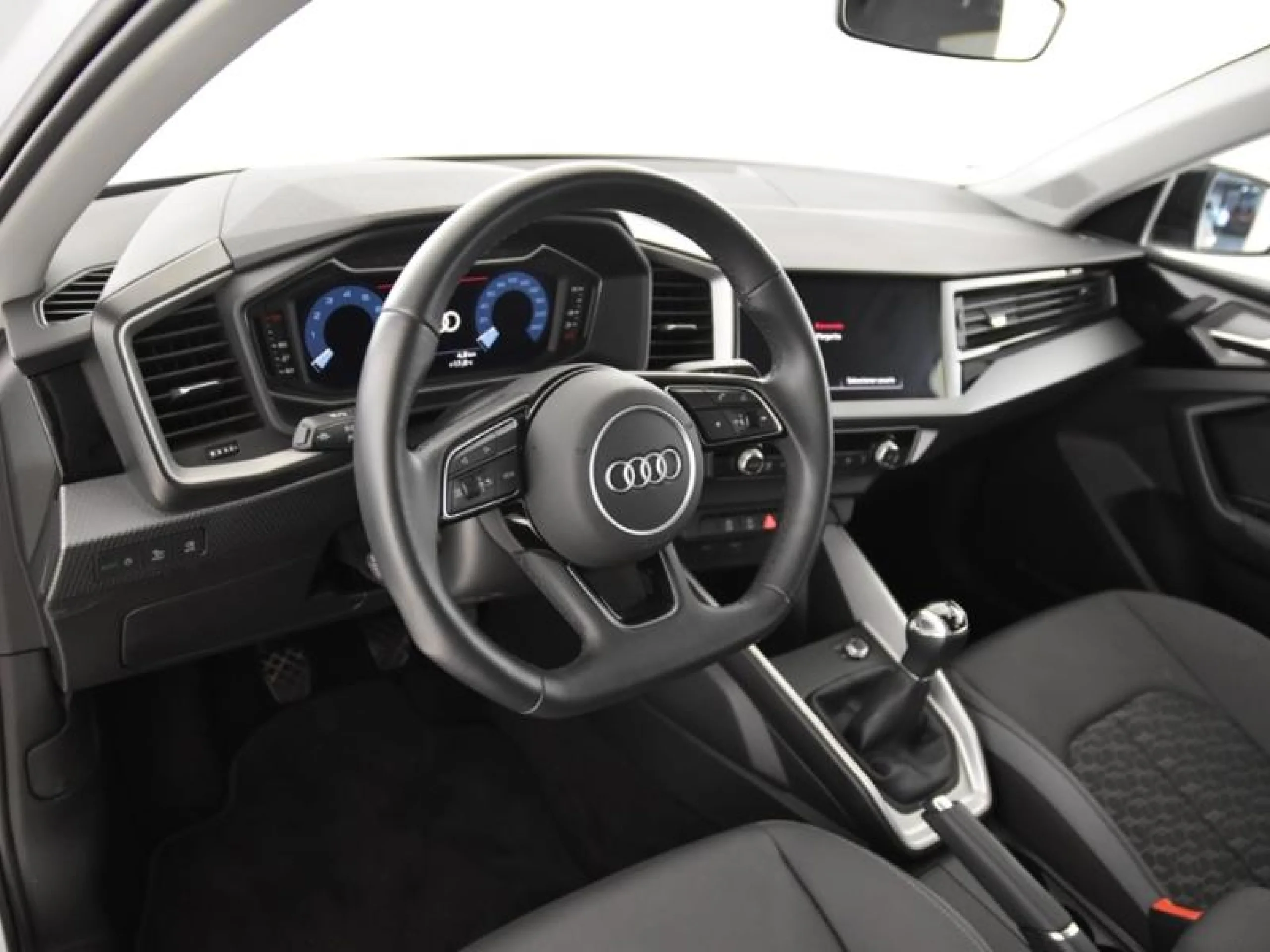 AUDI A1 SPORTBACK 25 TFSI 70KW (95CV) - Foto 9