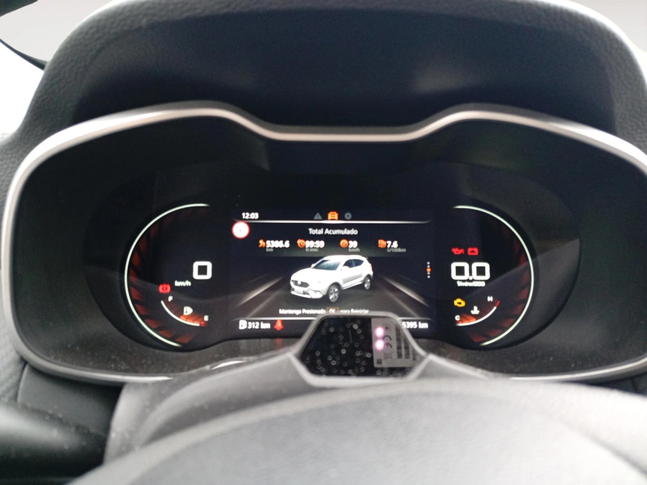 MG Zs 1.5 LUXURY - Foto 7