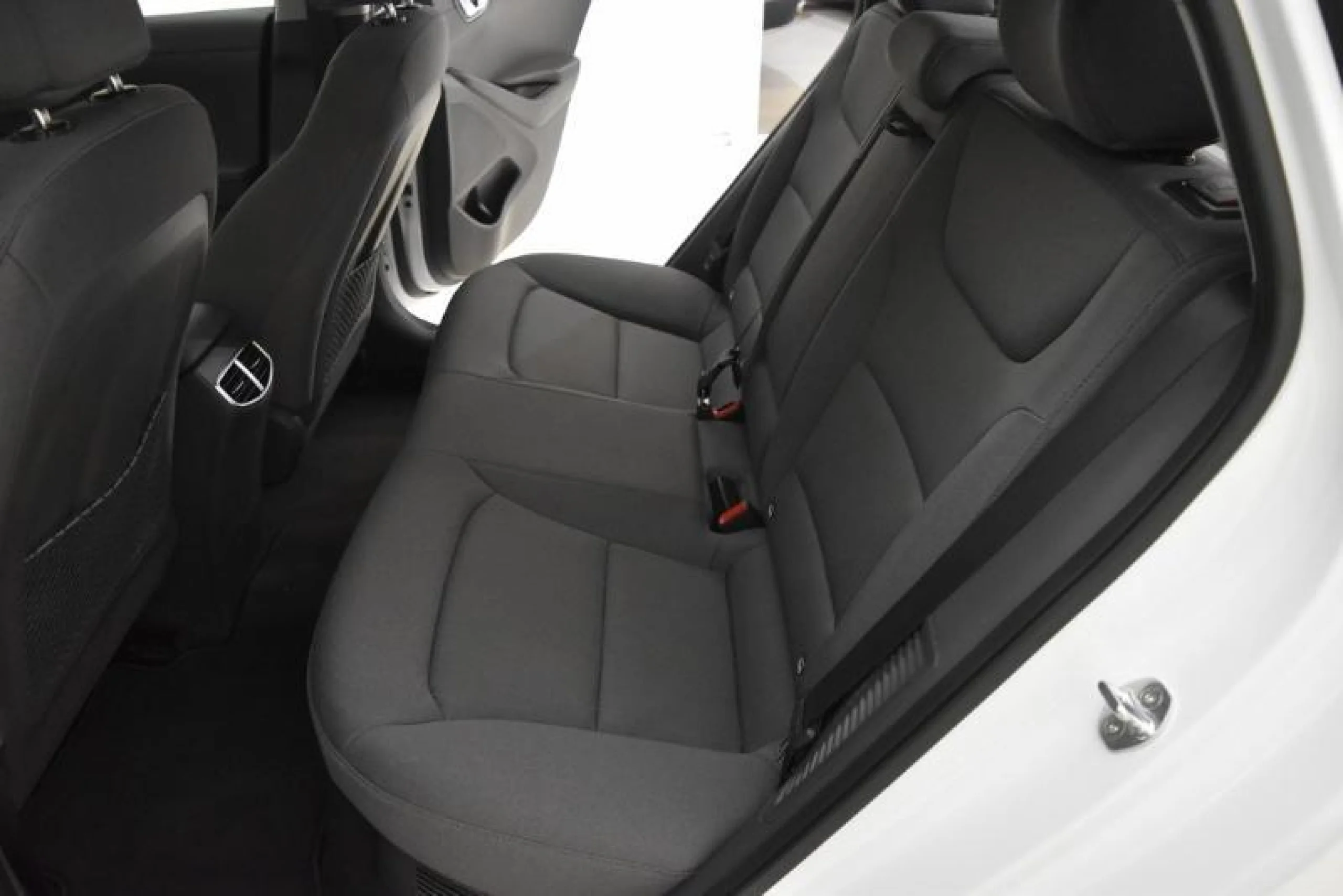 HYUNDAI IONIQ 1.6 GDI HEV TECNO DCT - Foto 8