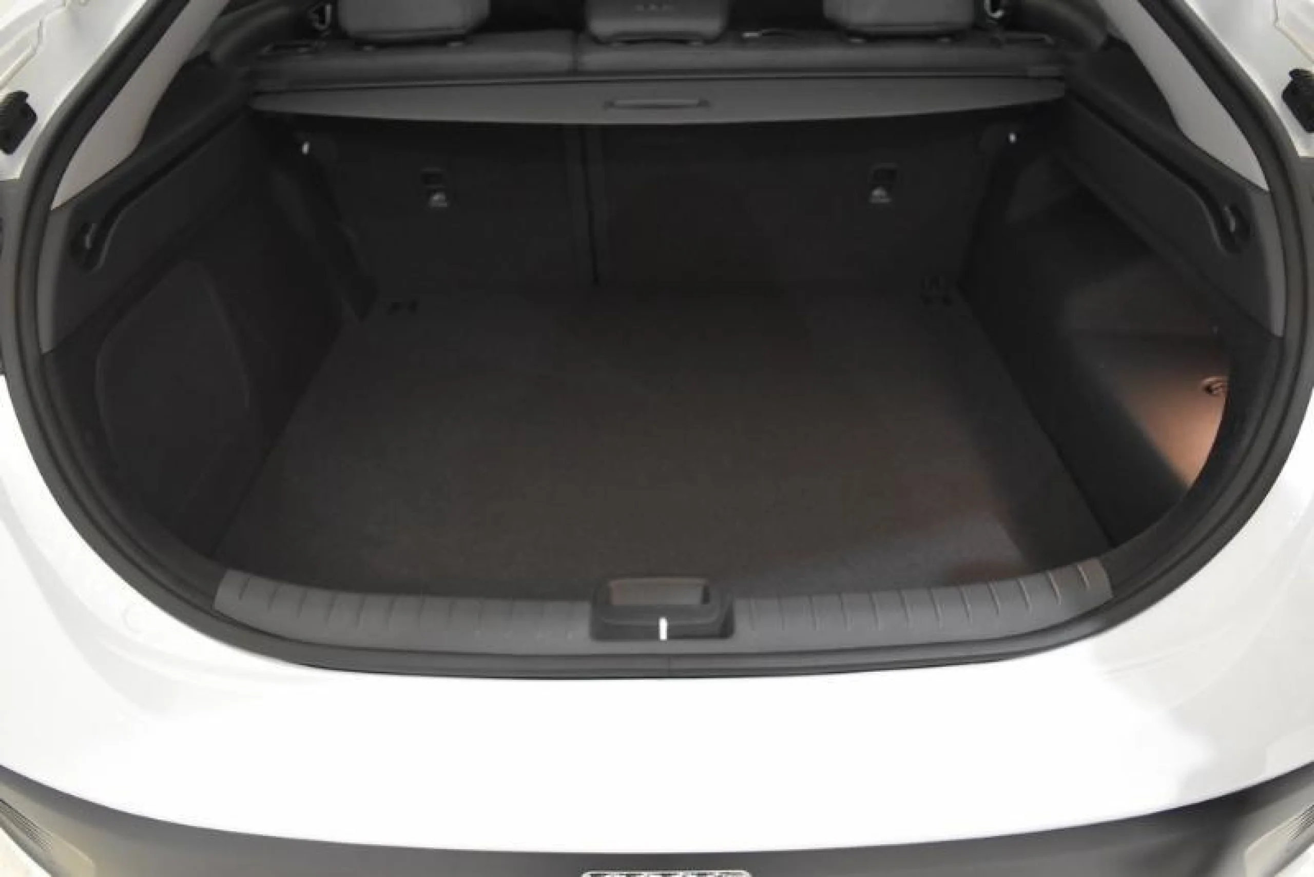 HYUNDAI IONIQ 1.6 GDI HEV TECNO DCT - Foto 9