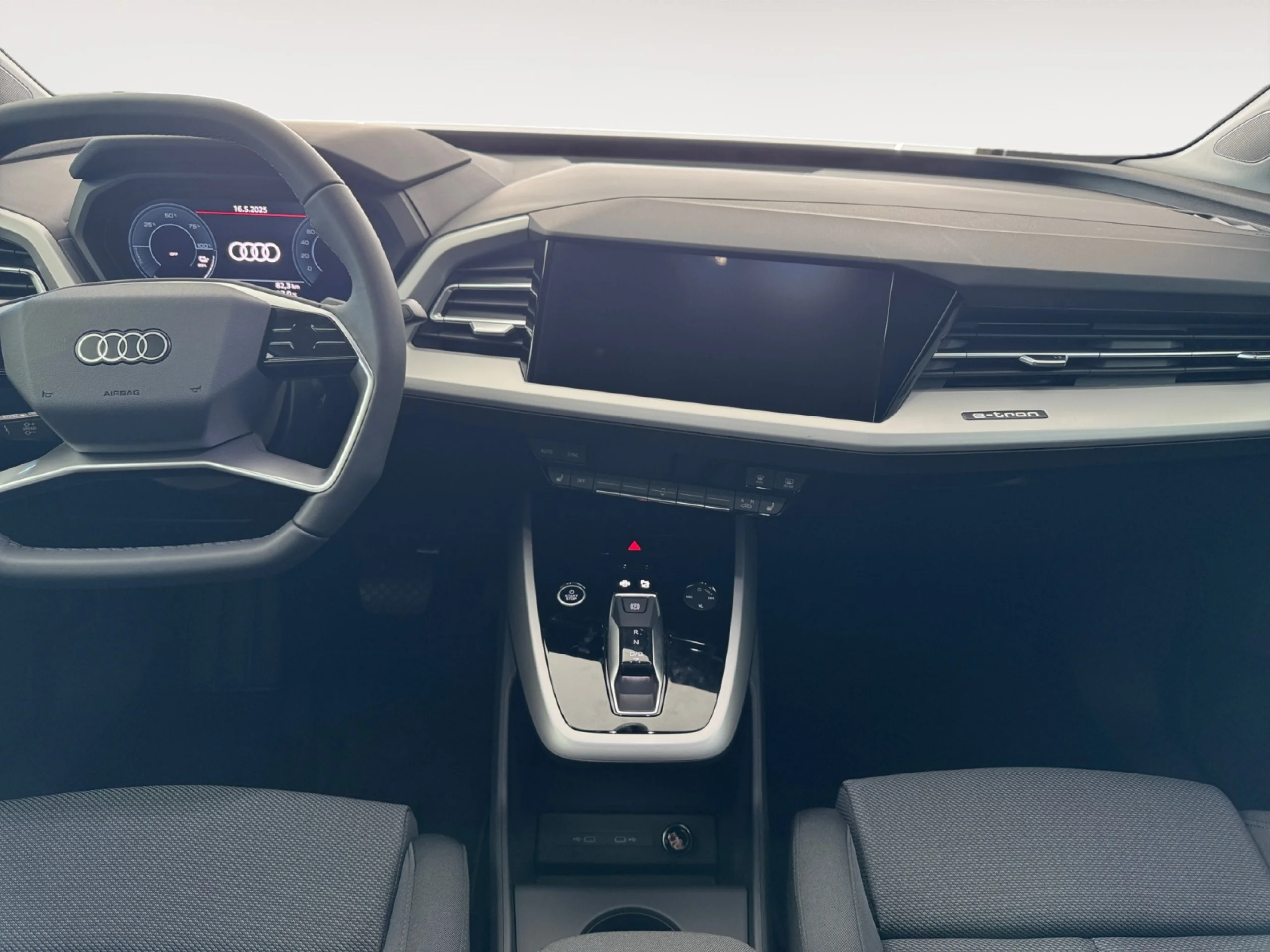 AUDI Q4 SPORTBACK GENUINE EDITION 45 E TRON 210KW 82KWH - Foto 15
