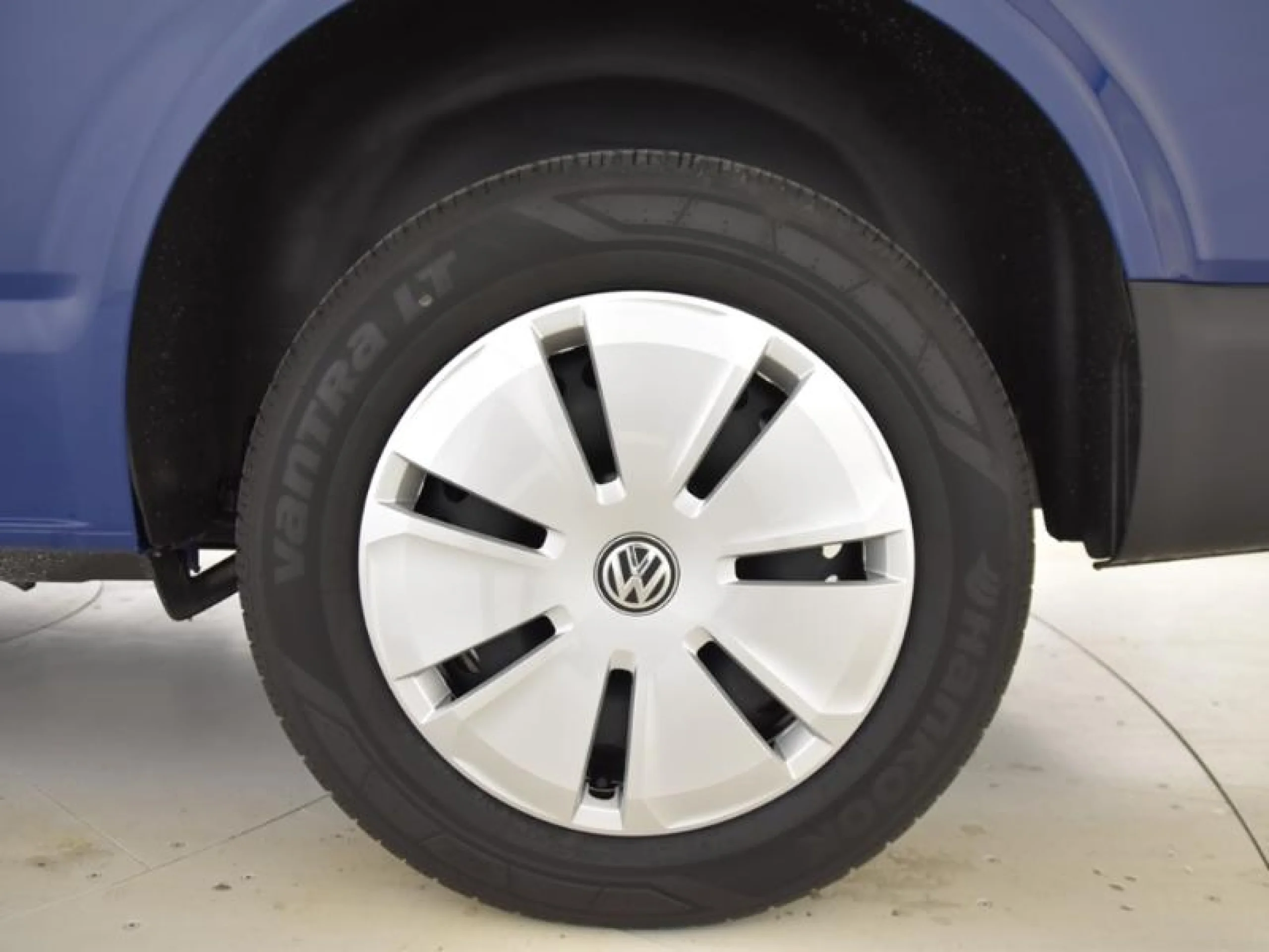 VW COMERCIALES Transporter TRANSPORTER 6.1  FURG N MRW BATALLA CORTA 2.0 TDI 81 KW (110 CV) 5 VEL. 2.800 - Foto 8