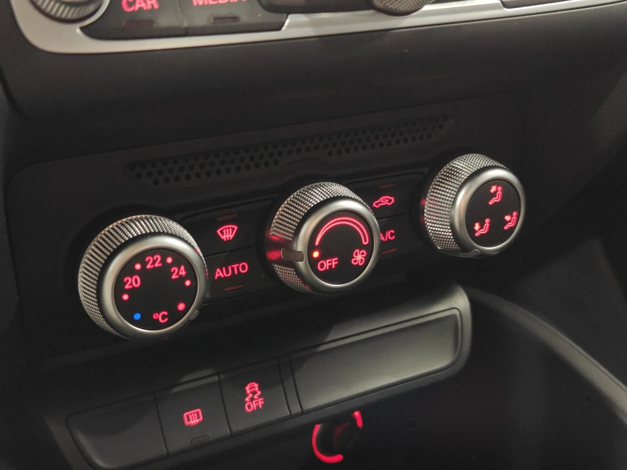 AUDI A1 SPORTBACK 1.0 TFSI 95CV ADRENALIN - Foto 19