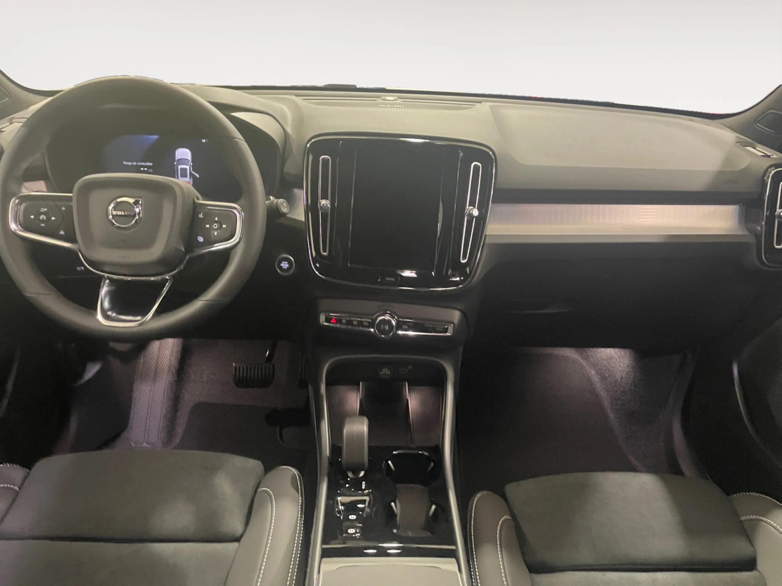 VOLVO XC40 2.0 B3 G BLACK EDITION ULTRA AUTO - Foto 4