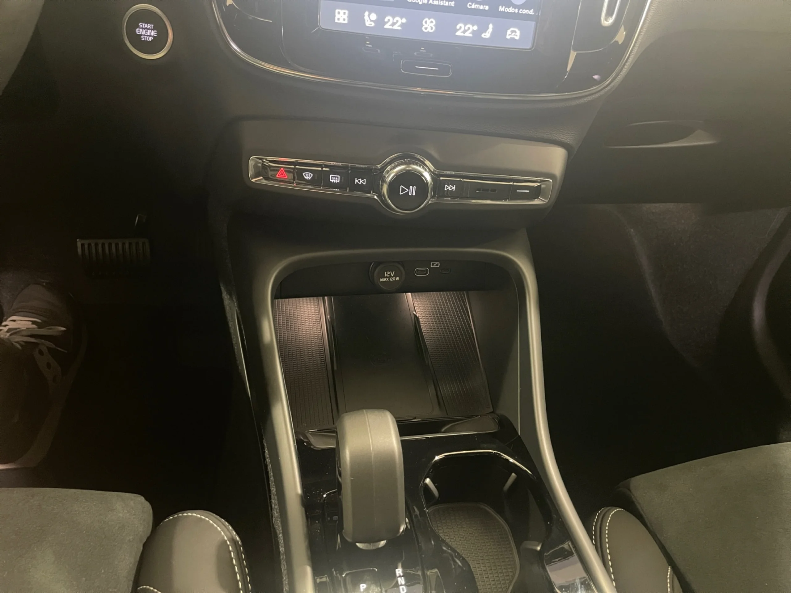 VOLVO XC40 2.0 B3 G BLACK EDITION ULTRA AUTO - Foto 13
