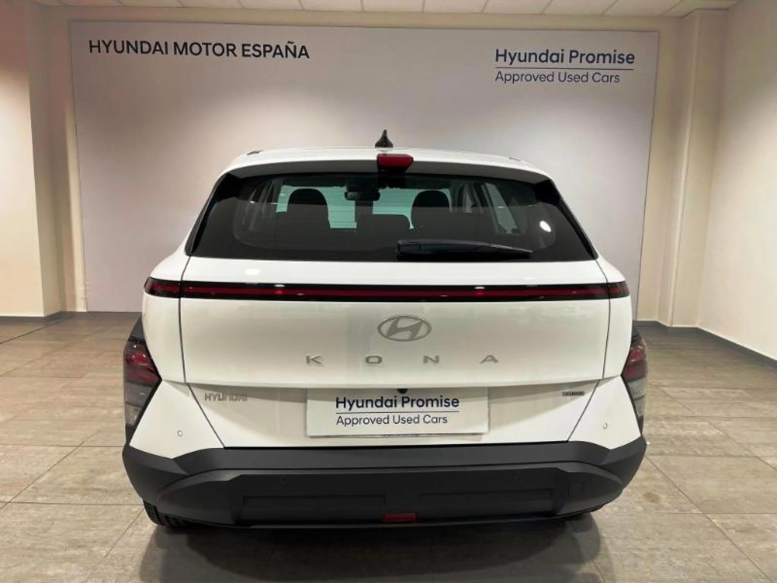 HYUNDAI KONA 1.0T 100CV 48V MAXX - Foto 4