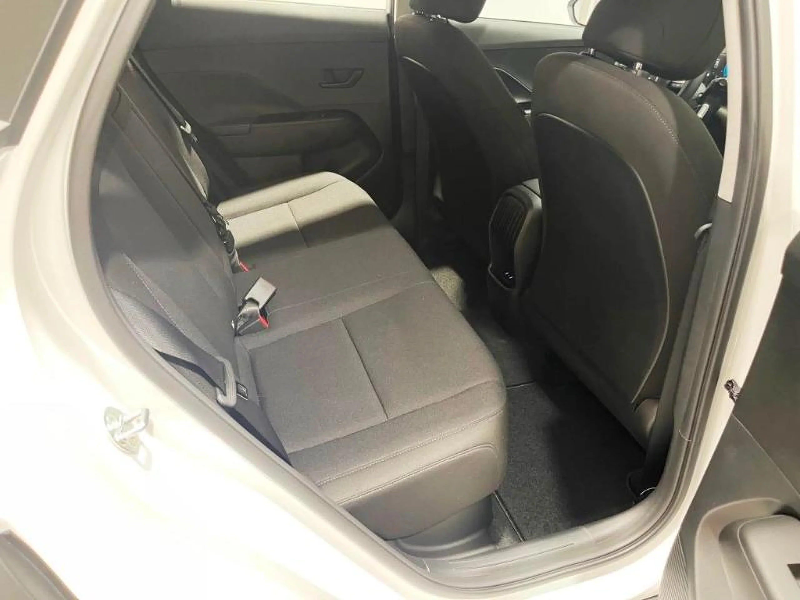 HYUNDAI KONA 1.0T 100CV 48V MAXX - Foto 11