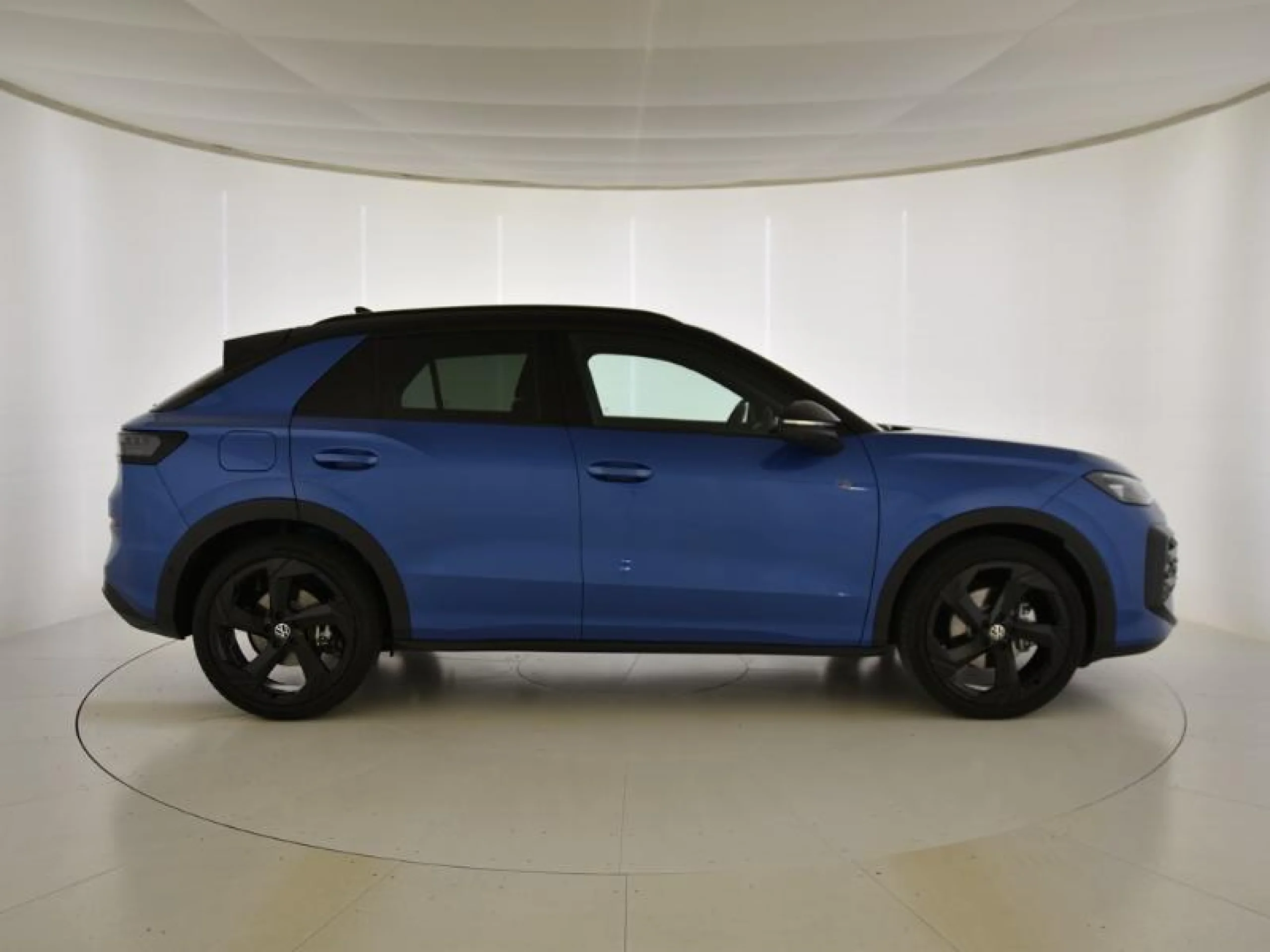 VOLKSWAGEN T ROC T ROC R LINE 1ST EDITION 1.5 ETSI 110 KW (150 CV)  AUTOMÁTICO DSG 7 VEL. - Foto 3
