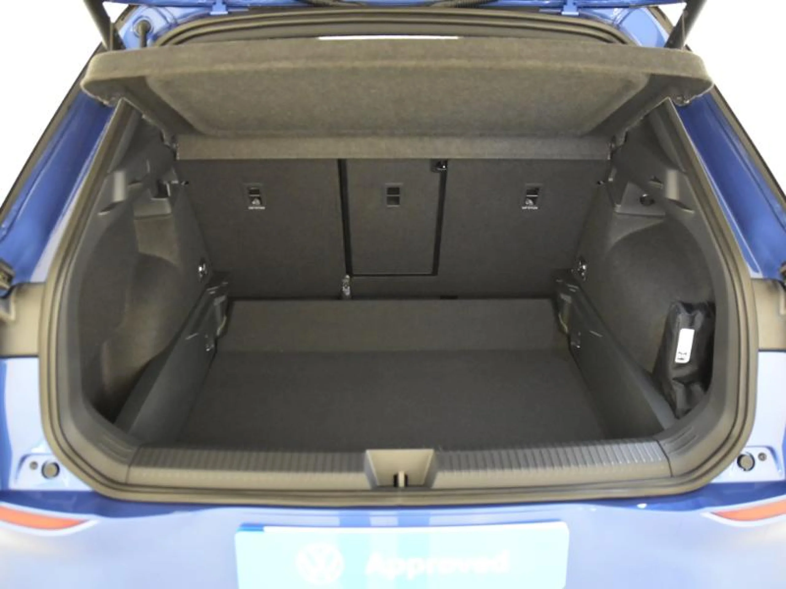 VOLKSWAGEN T ROC T ROC R LINE 1ST EDITION 1.5 ETSI 110 KW (150 CV)  AUTOMÁTICO DSG 7 VEL. - Foto 7