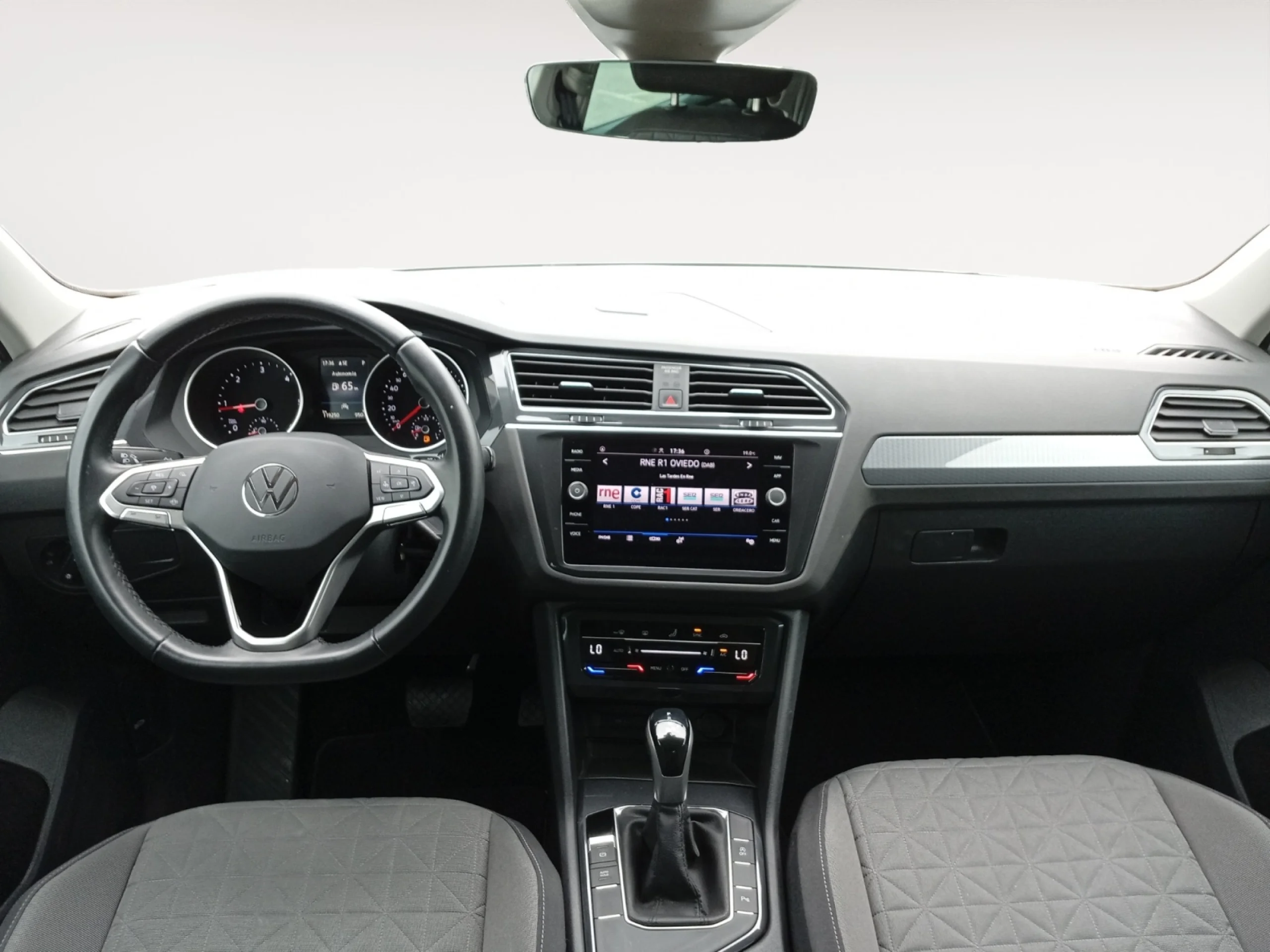 VOLKSWAGEN TIGUAN LIFE 2.0 TDI 110KW (150CV) DSG - Foto 4