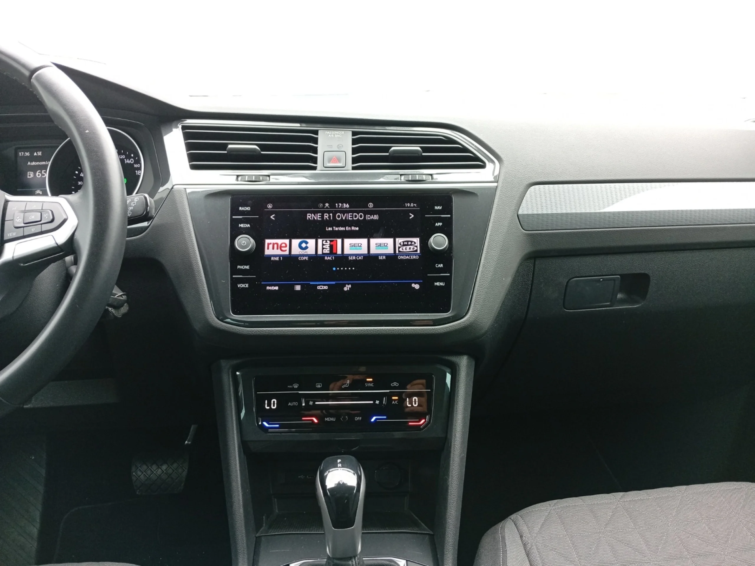 VOLKSWAGEN TIGUAN LIFE 2.0 TDI 110KW (150CV) DSG - Foto 9