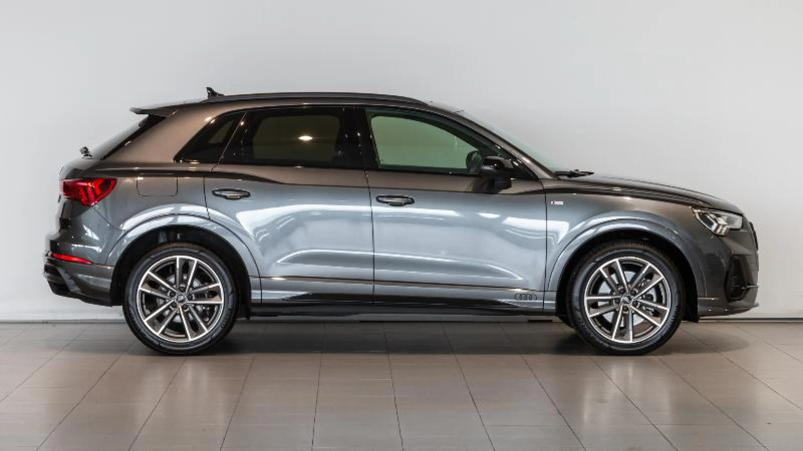 AUDI Q3 40 TDI 140KW S TRONIC QUATTRO BLACK LINE - Foto 3