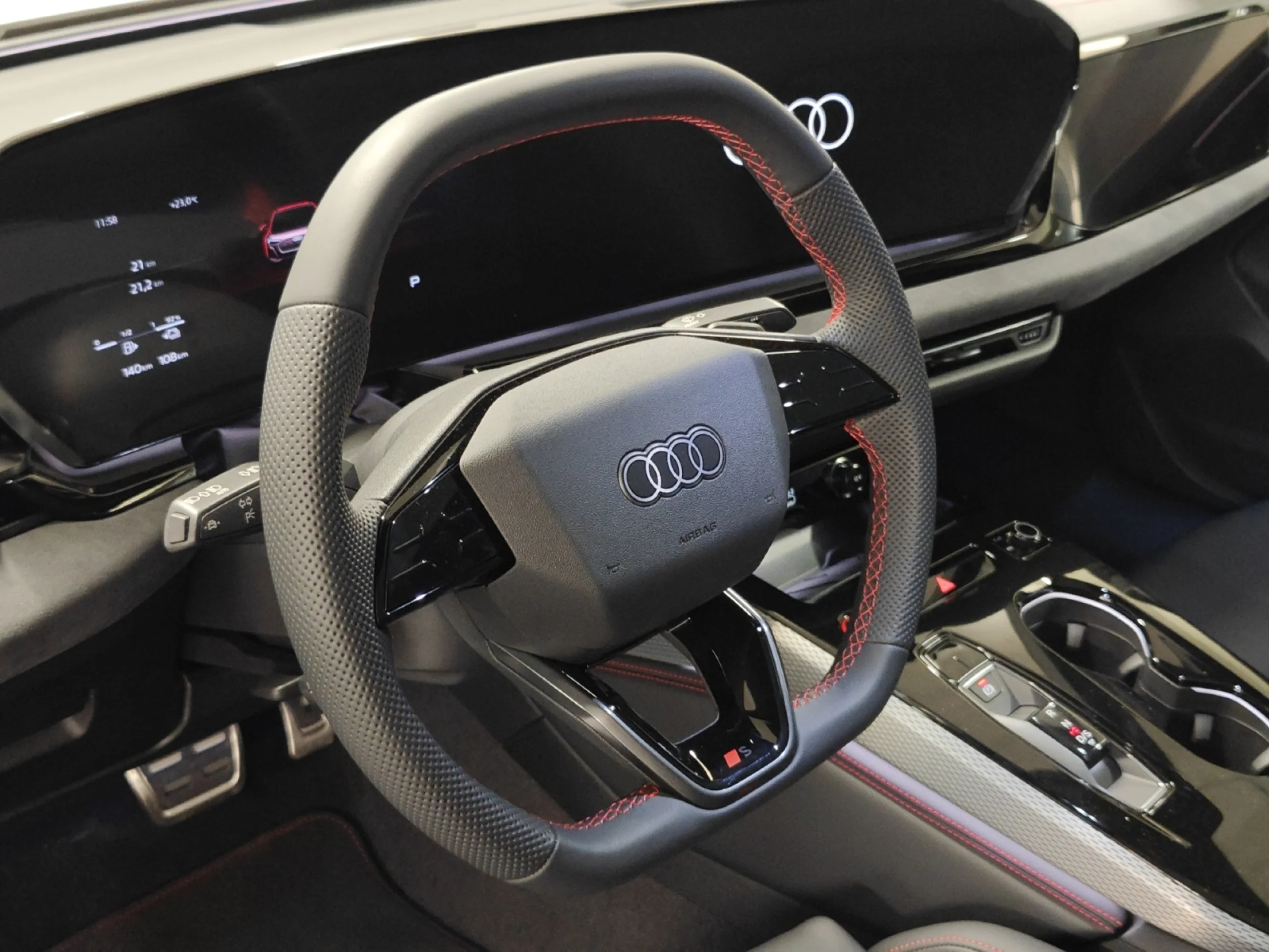 AUDI A5 E HYBRID QUATTRO 220KW(299CV) BLACK LINE - Foto 9