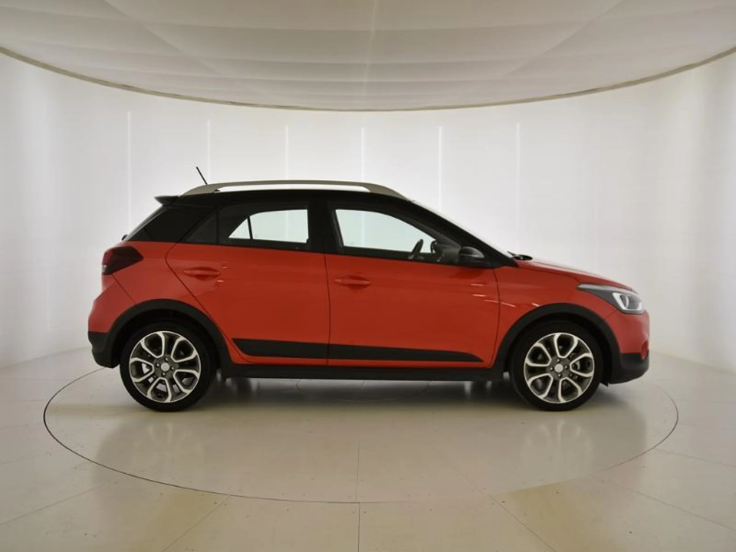 HYUNDAI I20 ACTIVE 1.0 TGDI 74KW (100CV) TECNO 2C - Foto 3