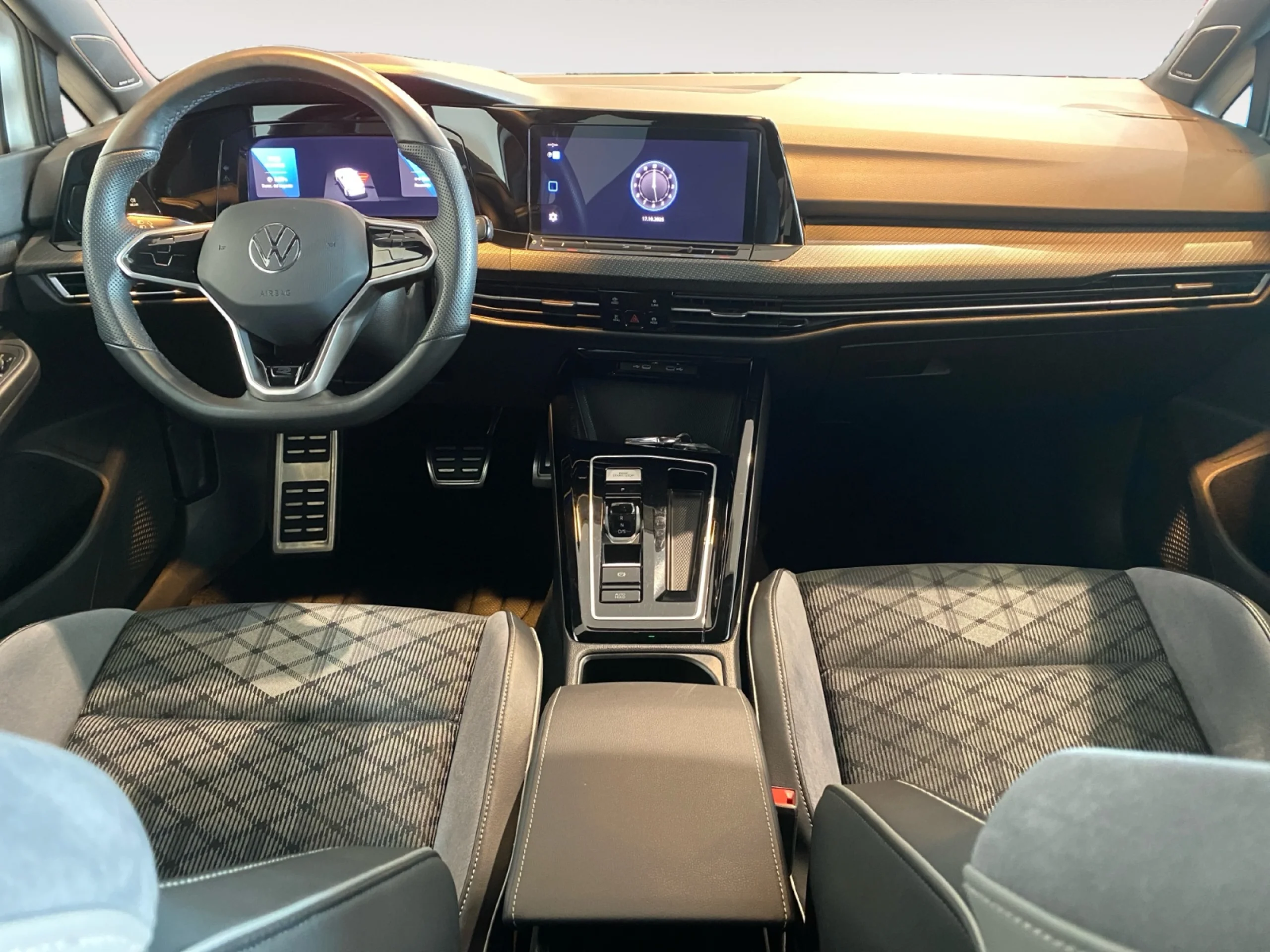 VOLKSWAGEN GOLF R LINE 1.5 ETSI 110KW (150CV) DSG - Foto 4