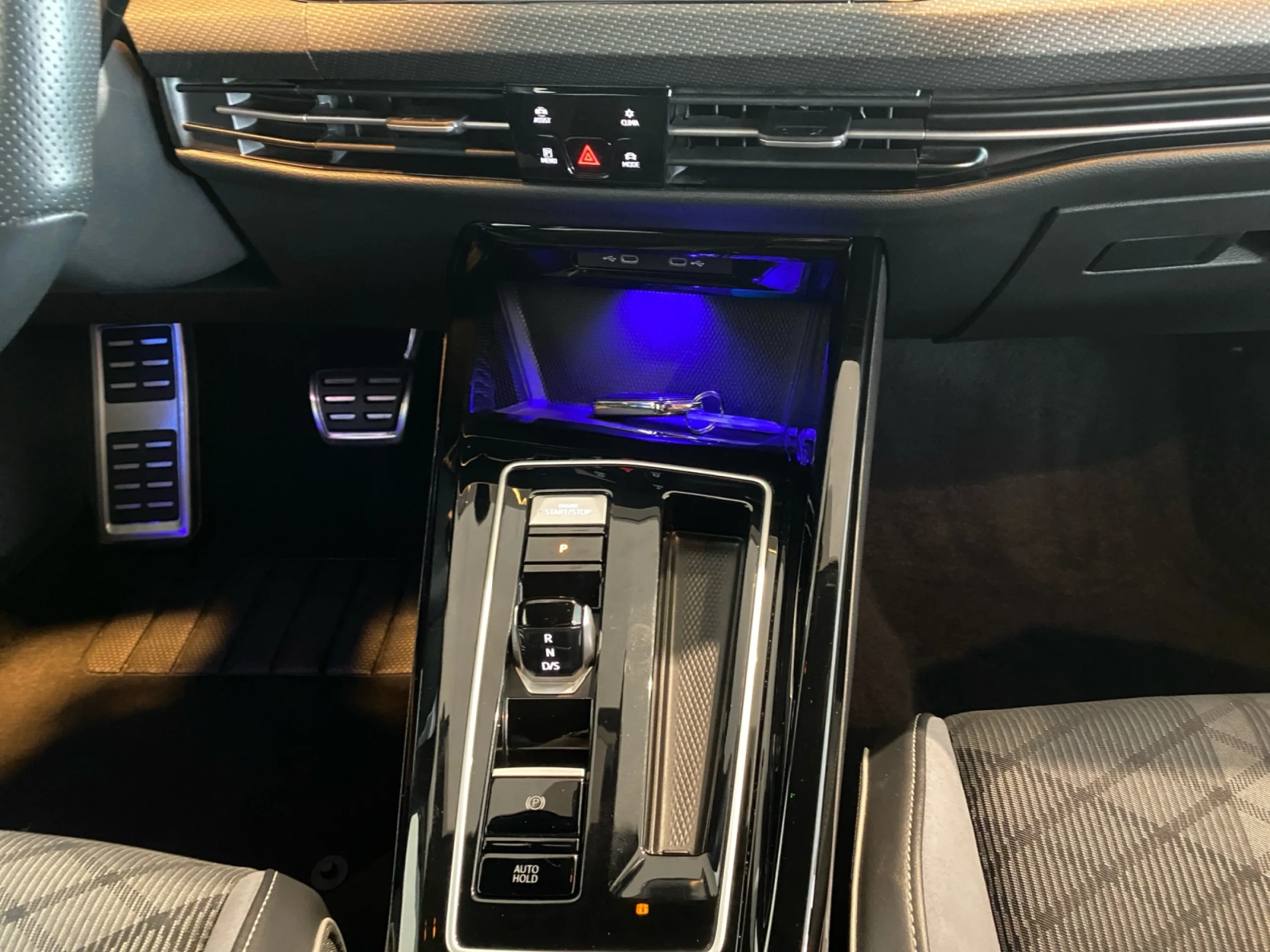 VOLKSWAGEN GOLF R LINE 1.5 ETSI 110KW (150CV) DSG - Foto 14