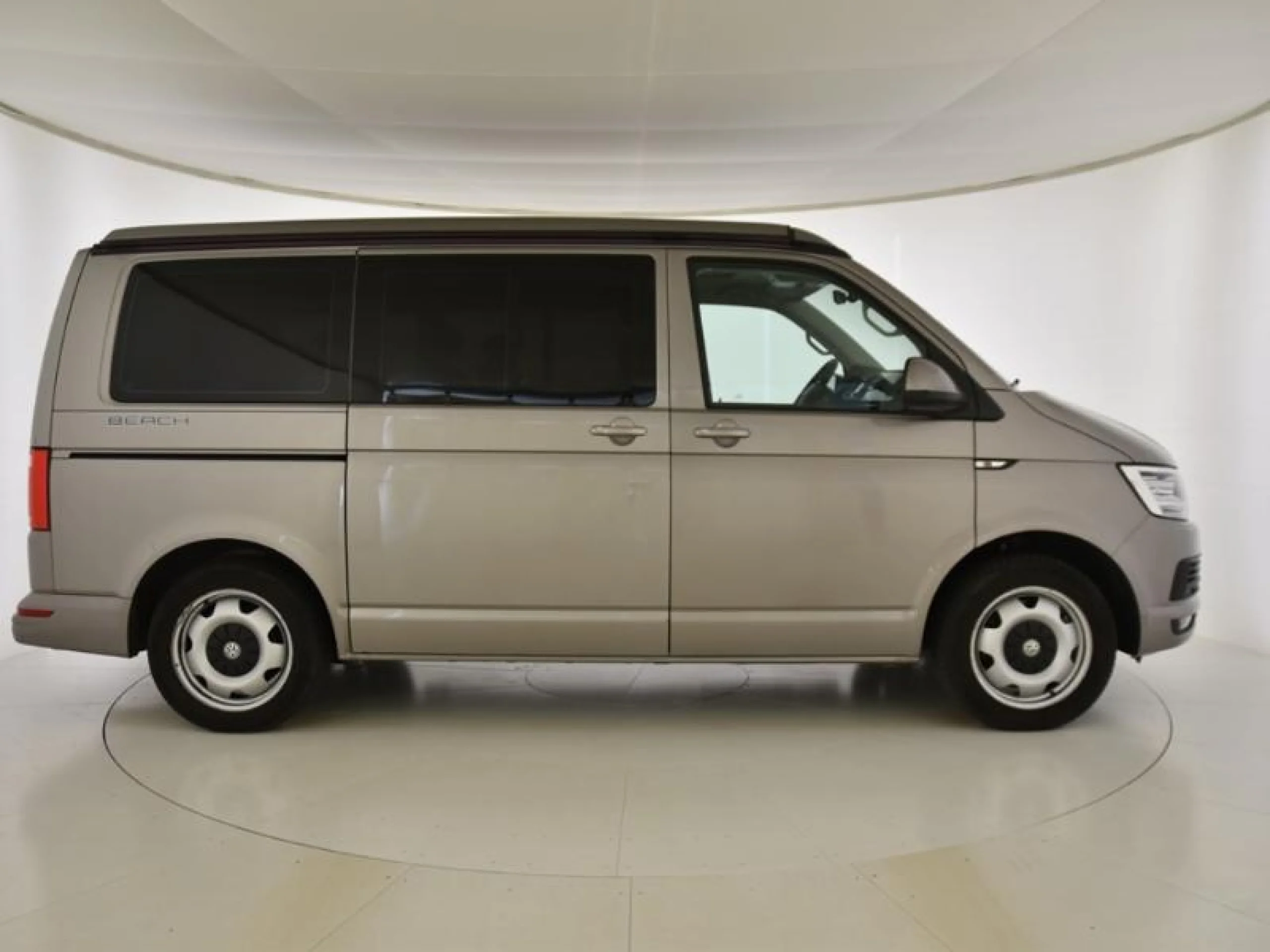 VOLKSWAGEN CALIFORNIA BEACH 2.0 TDI 110KW (150CV) BMT DSG 4MOT - Foto 3
