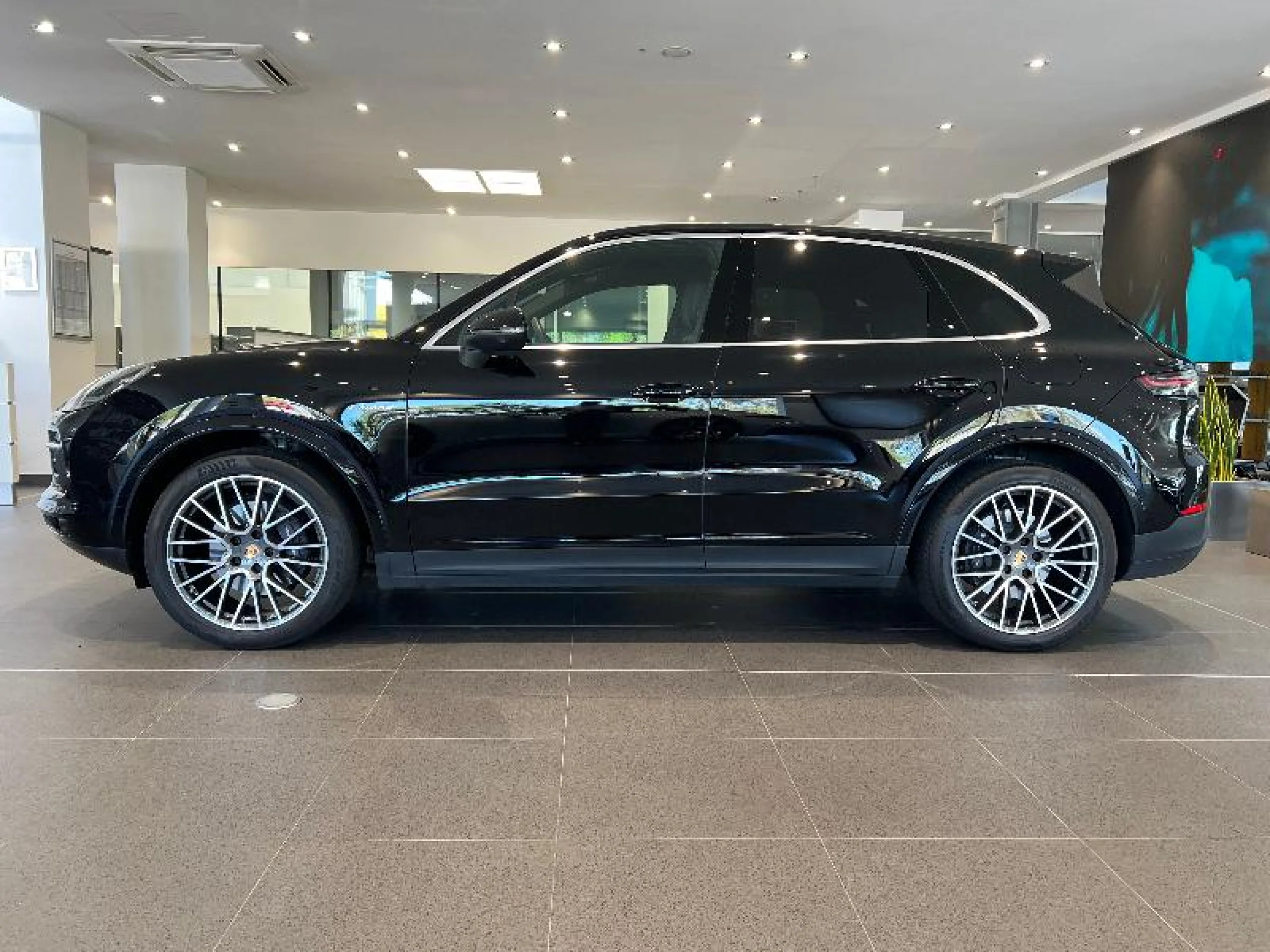 PORSCHE CAYENNE E HYBRID - Foto 2