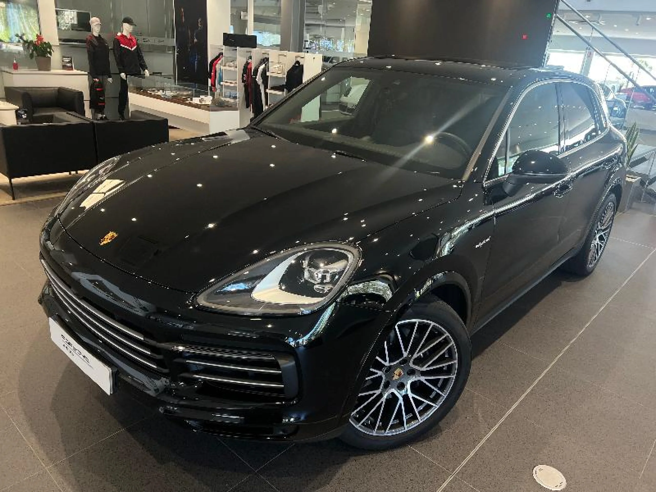 PORSCHE CAYENNE E HYBRID - Foto 9