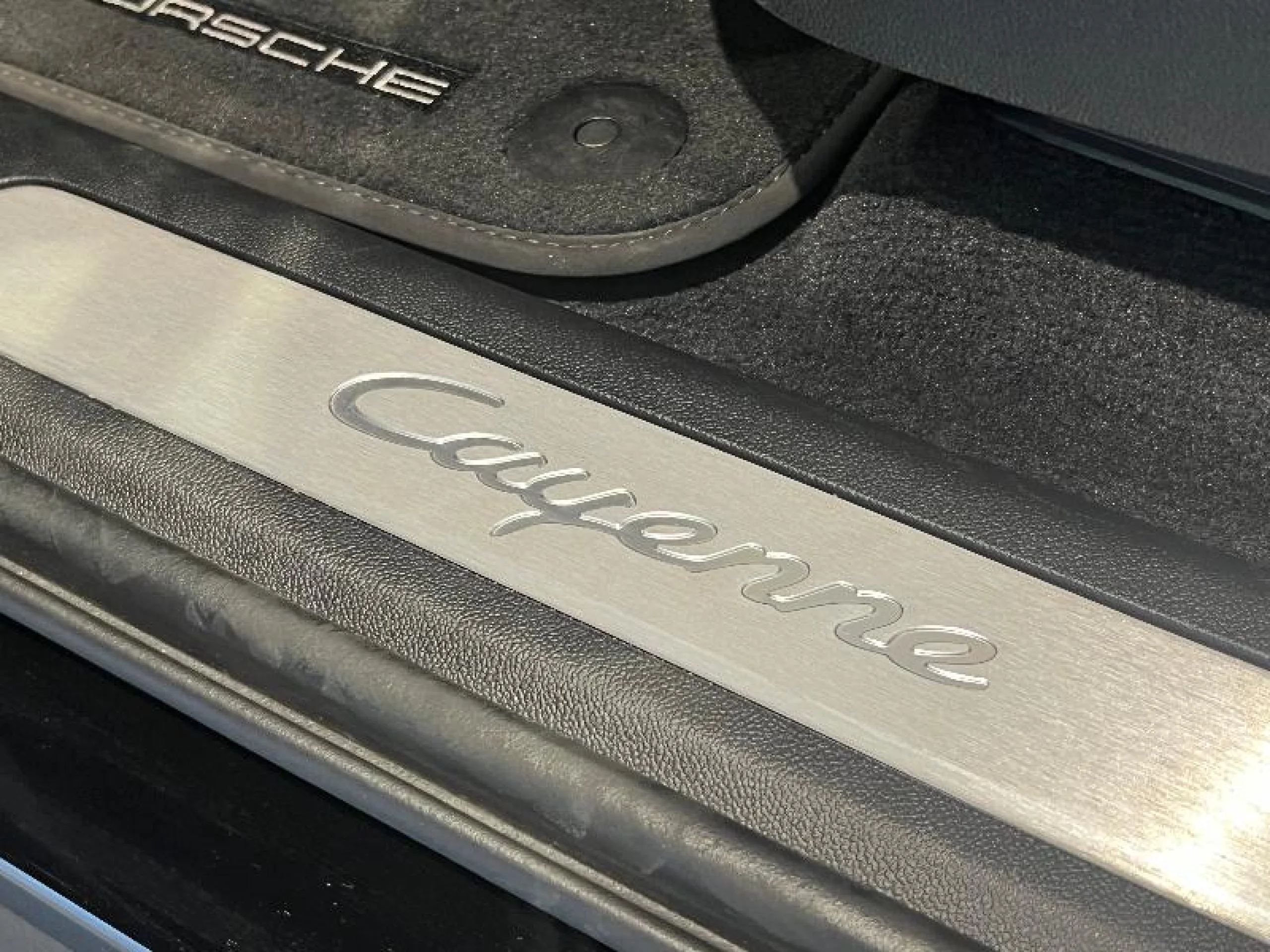 PORSCHE CAYENNE E HYBRID - Foto 26