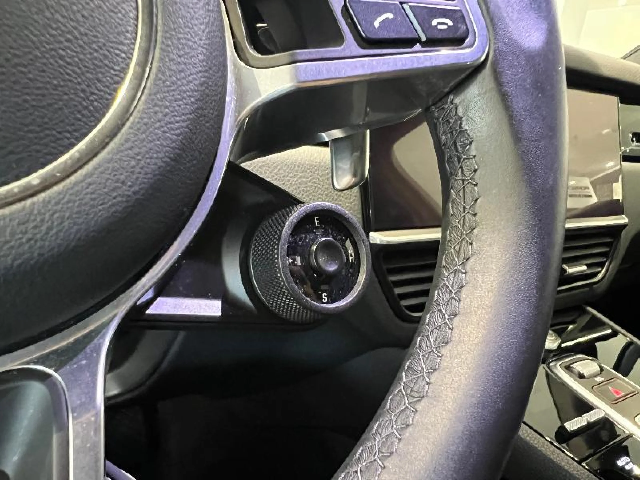 PORSCHE CAYENNE E HYBRID - Foto 34