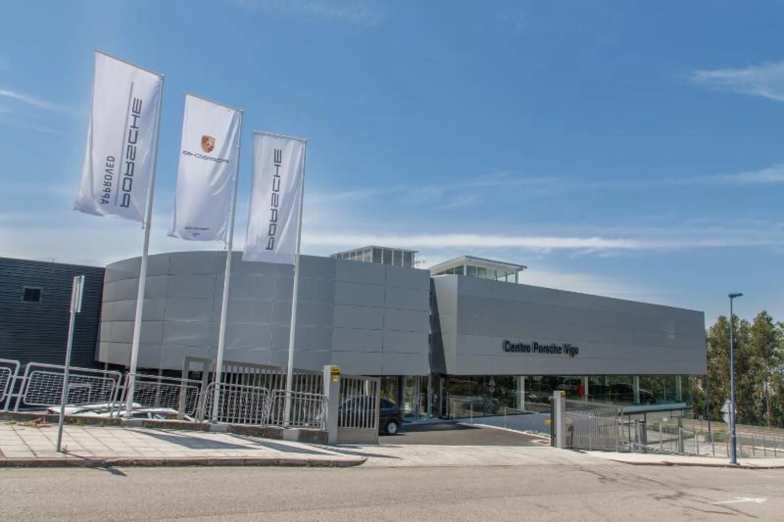 PORSCHE CAYENNE E HYBRID - Foto 44