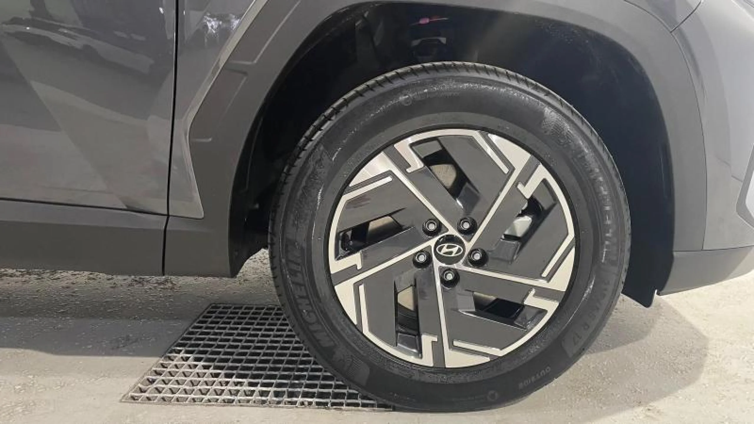 HYUNDAI TUCSON 1.6T 118KW (160CV) 48V MAXX - Foto 5