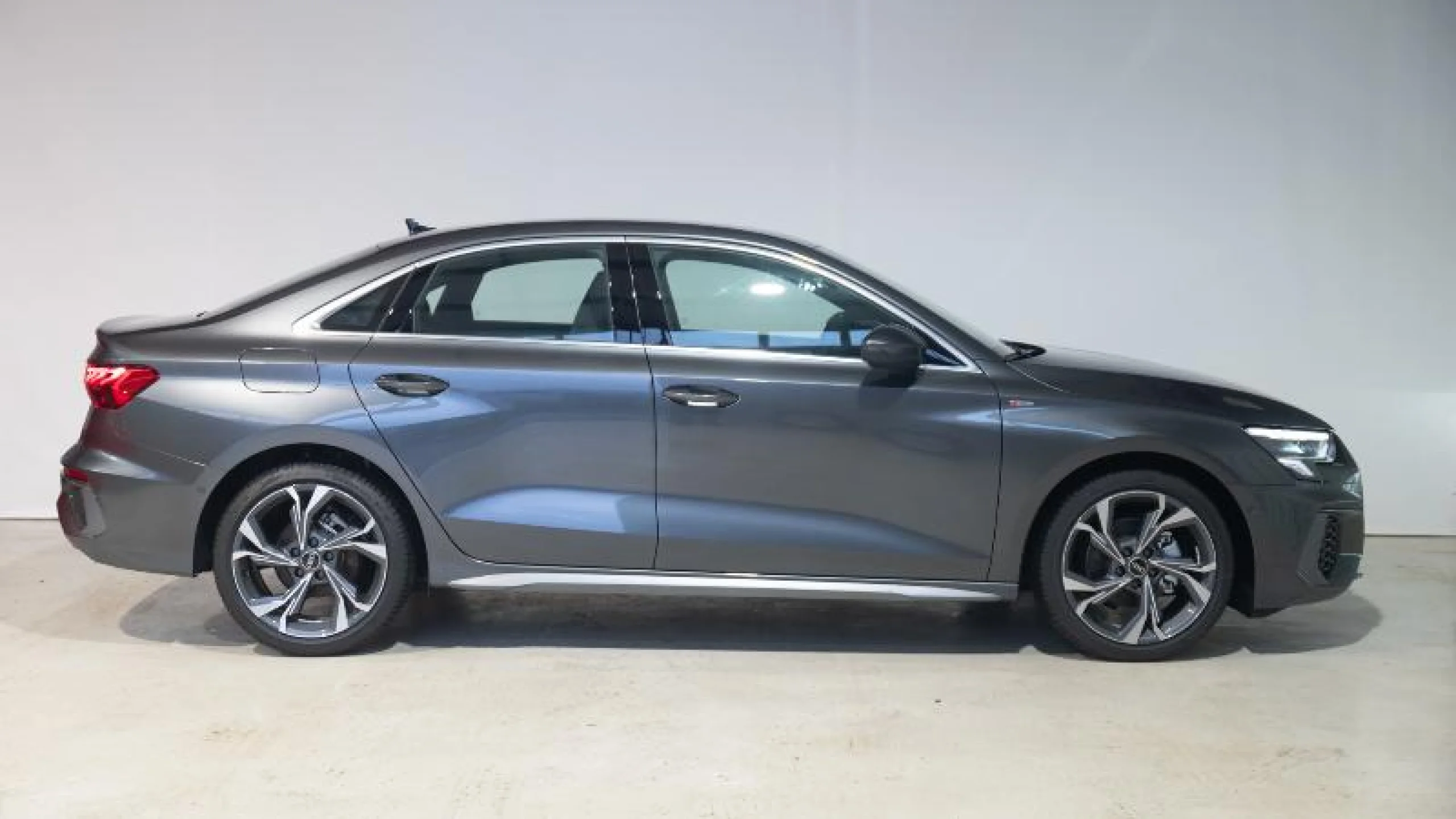 AUDI A3 SEDAN S LINE 30 TDI 85KW (116CV) - Foto 3