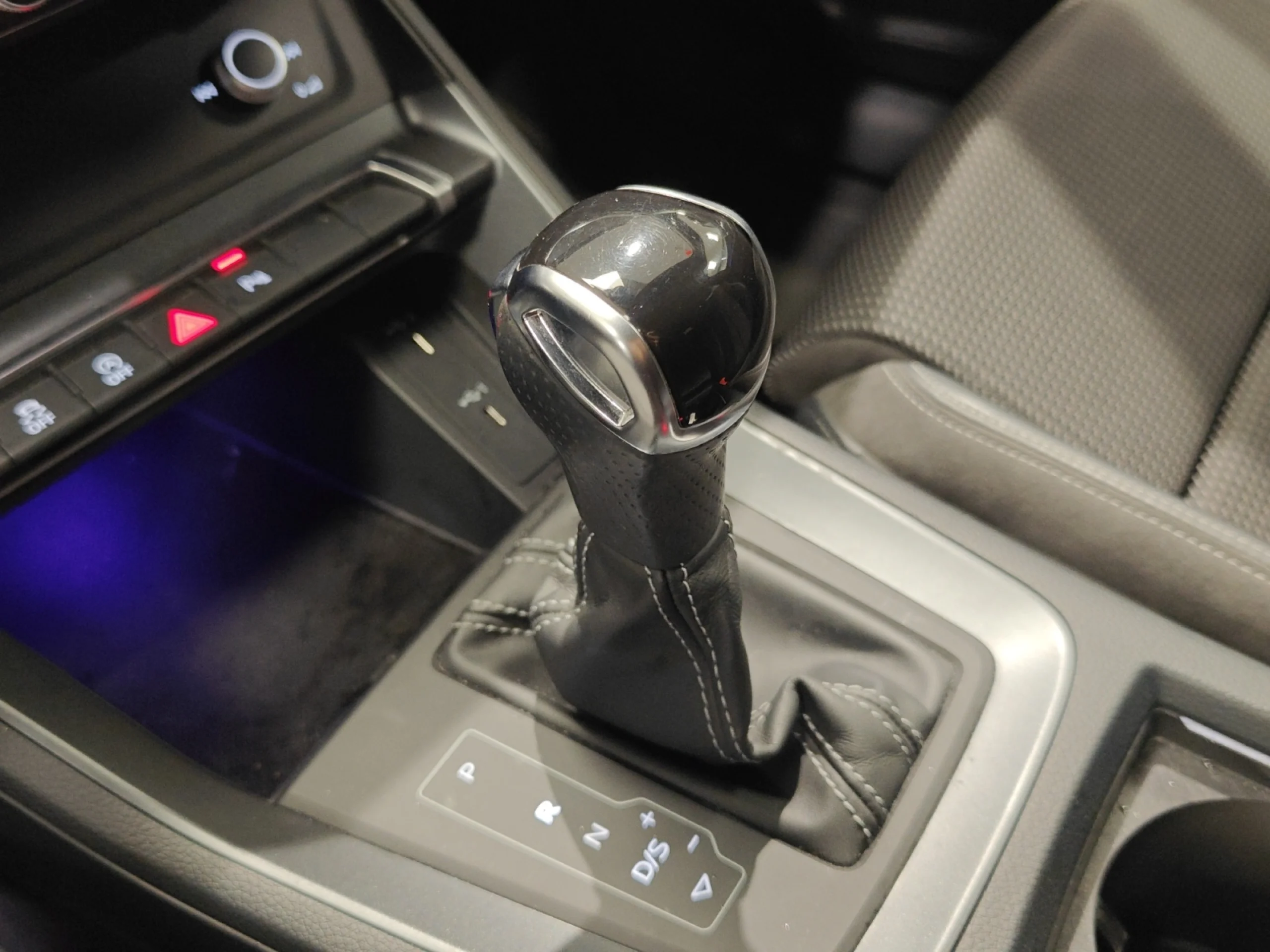 AUDI Q3 SPORTBACK BLACK LINE 35 TDI 110KW (150CV) S TRONIC - Foto 17