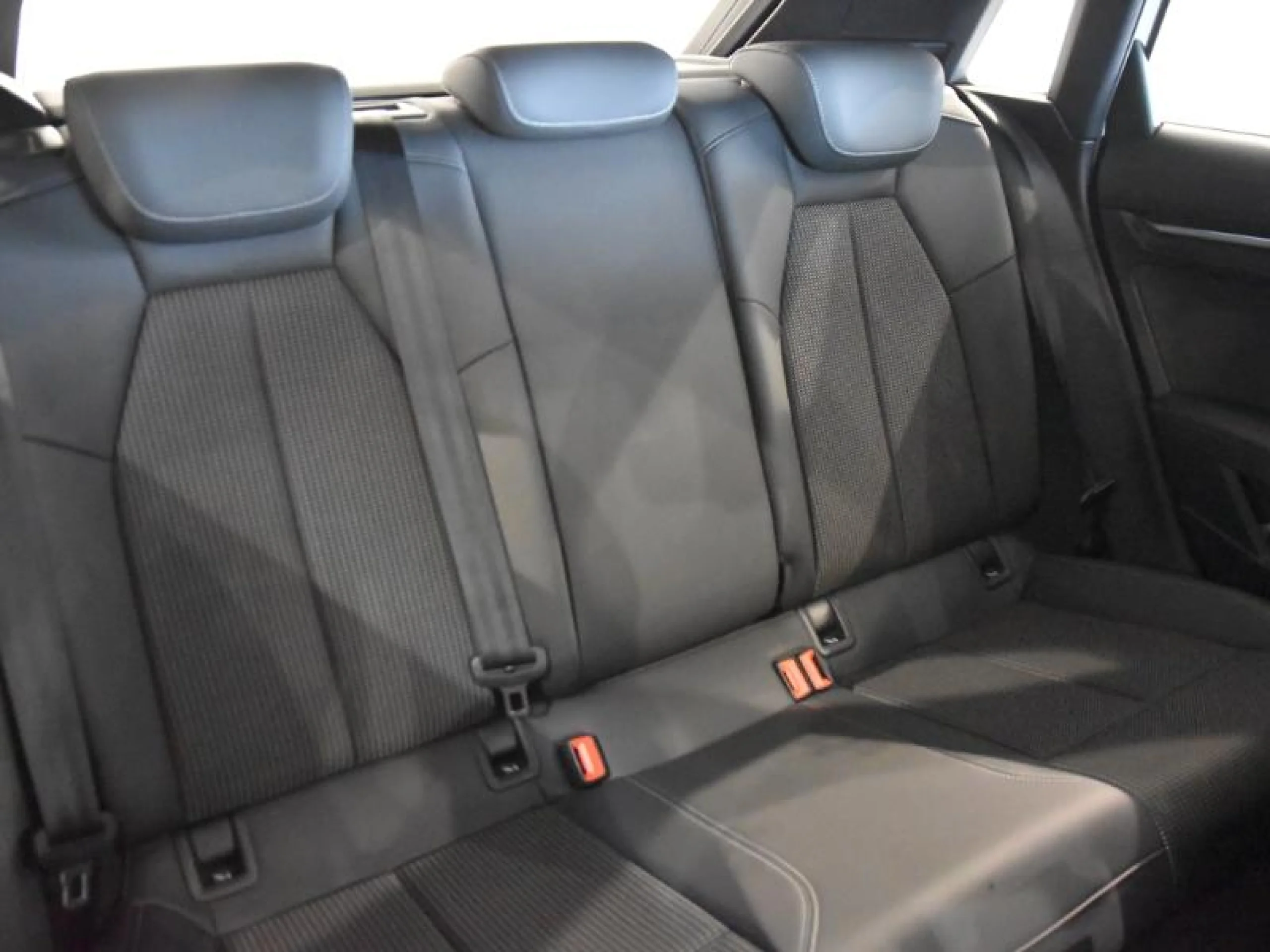 AUDI A3 SPORTBACK S LINE 35 TFSI 110KW (150CV) - Foto 5