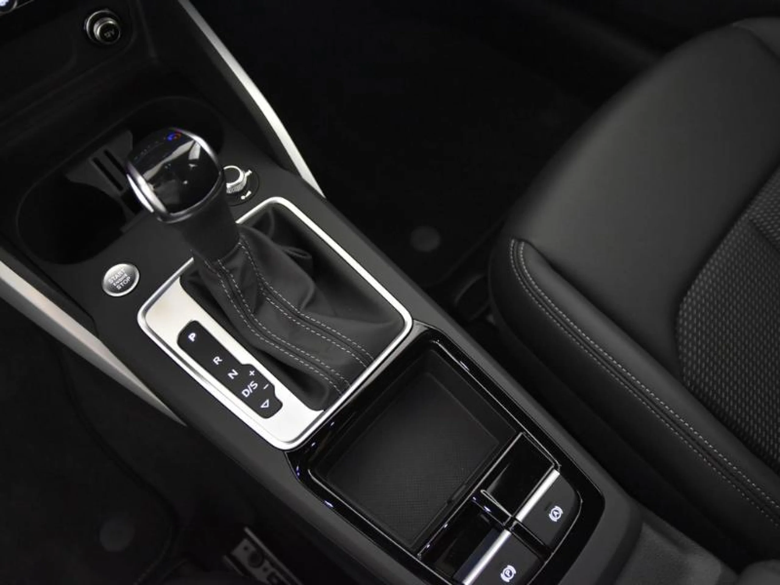 AUDI Q2 ADRENALIN 35 TDI 110KW (150CV) S TRONIC - Foto 11