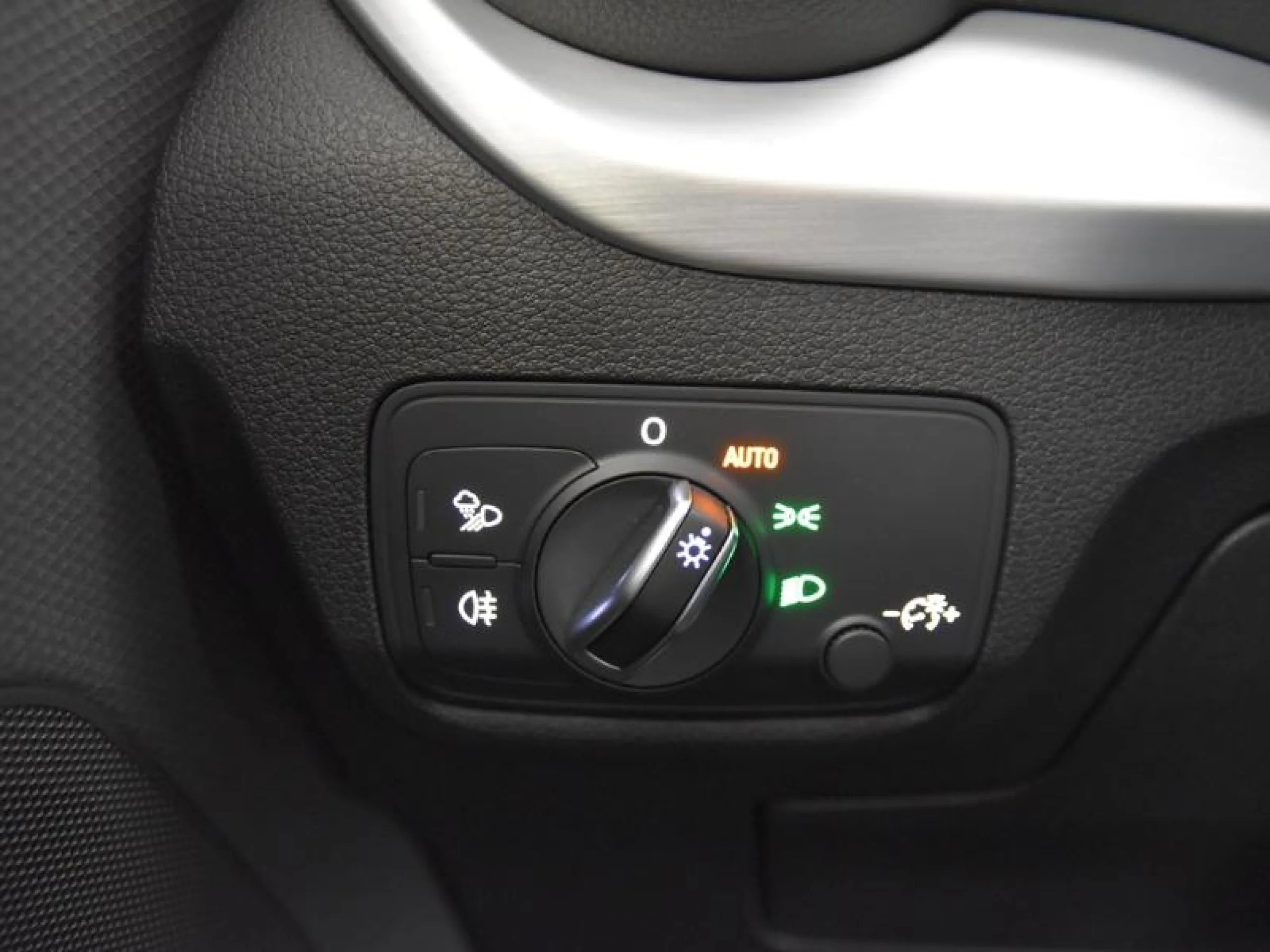 AUDI Q2 ADRENALIN 35 TDI 110KW (150CV) S TRONIC - Foto 18