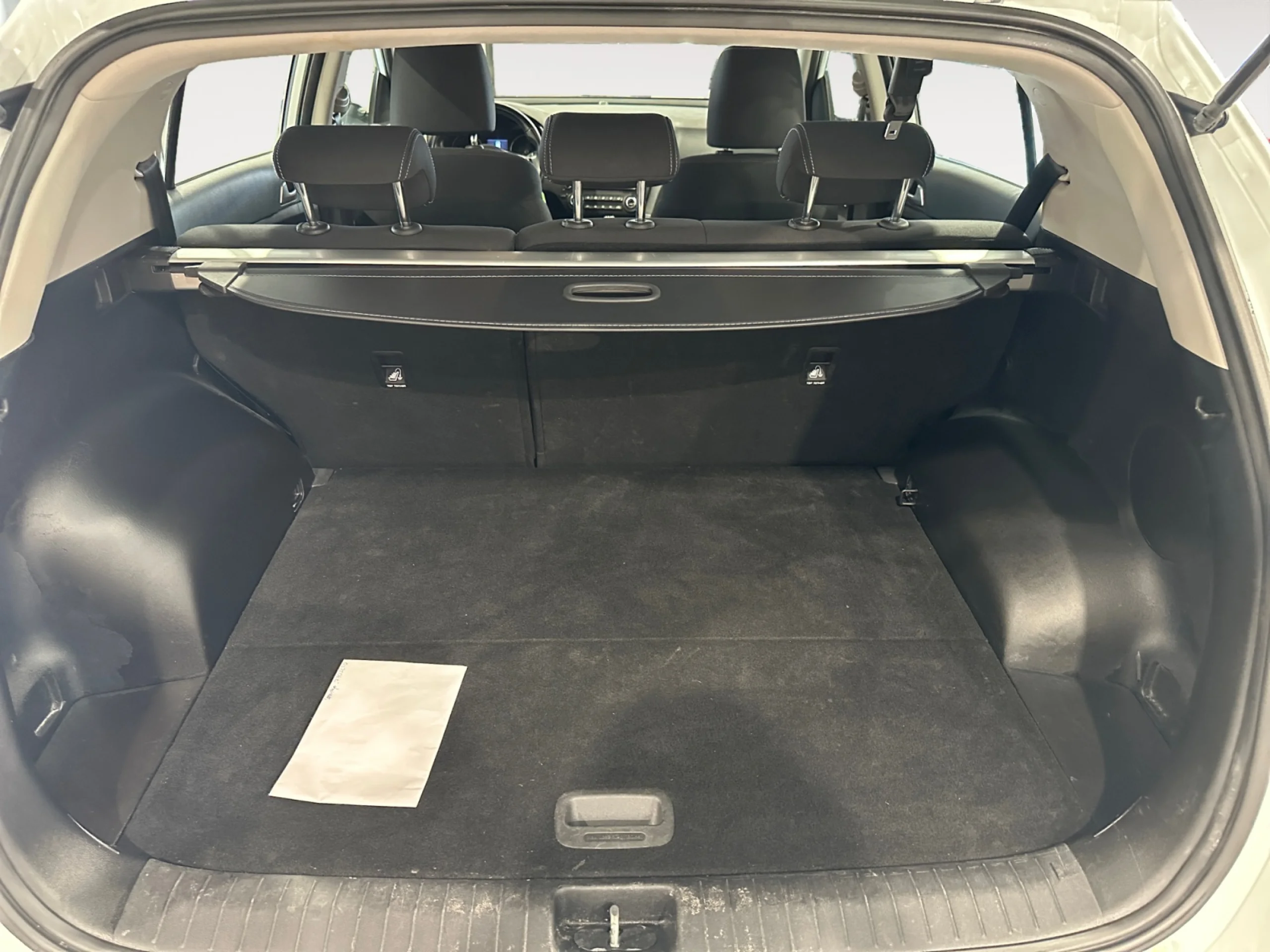 KIA SPORTAGE 1.6 MHEV BUSINESS 100KW (136CV) 4X4 - Foto 7