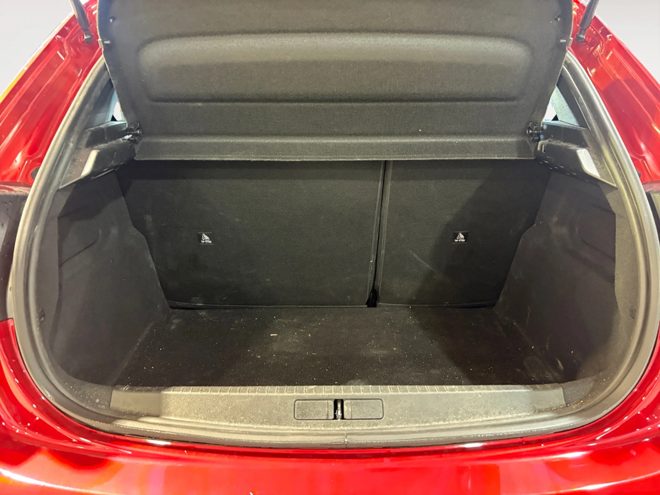 PEUGEOT 208 ALLURE HYBRID 110 EDCS6 - Foto 8