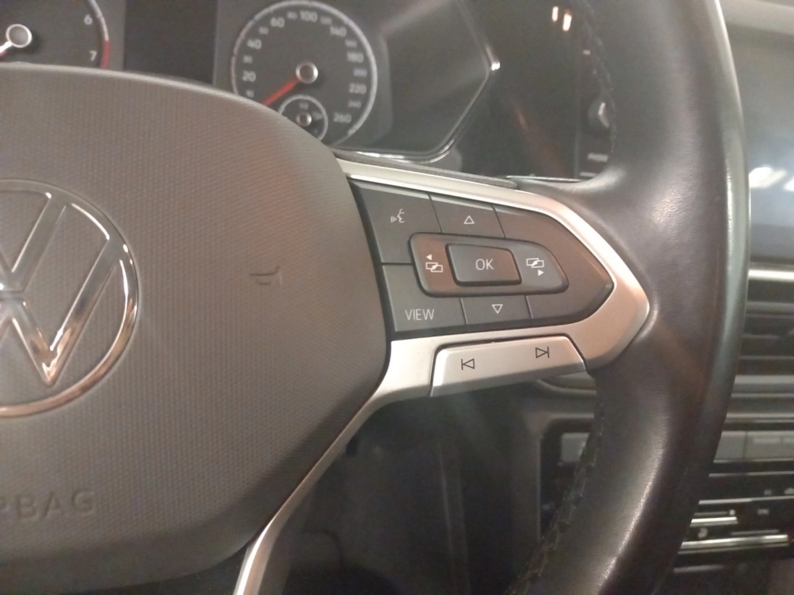 VOLKSWAGEN T CROSS ADVANCE 1.0 TSI 81KW (110CV) - Foto 10