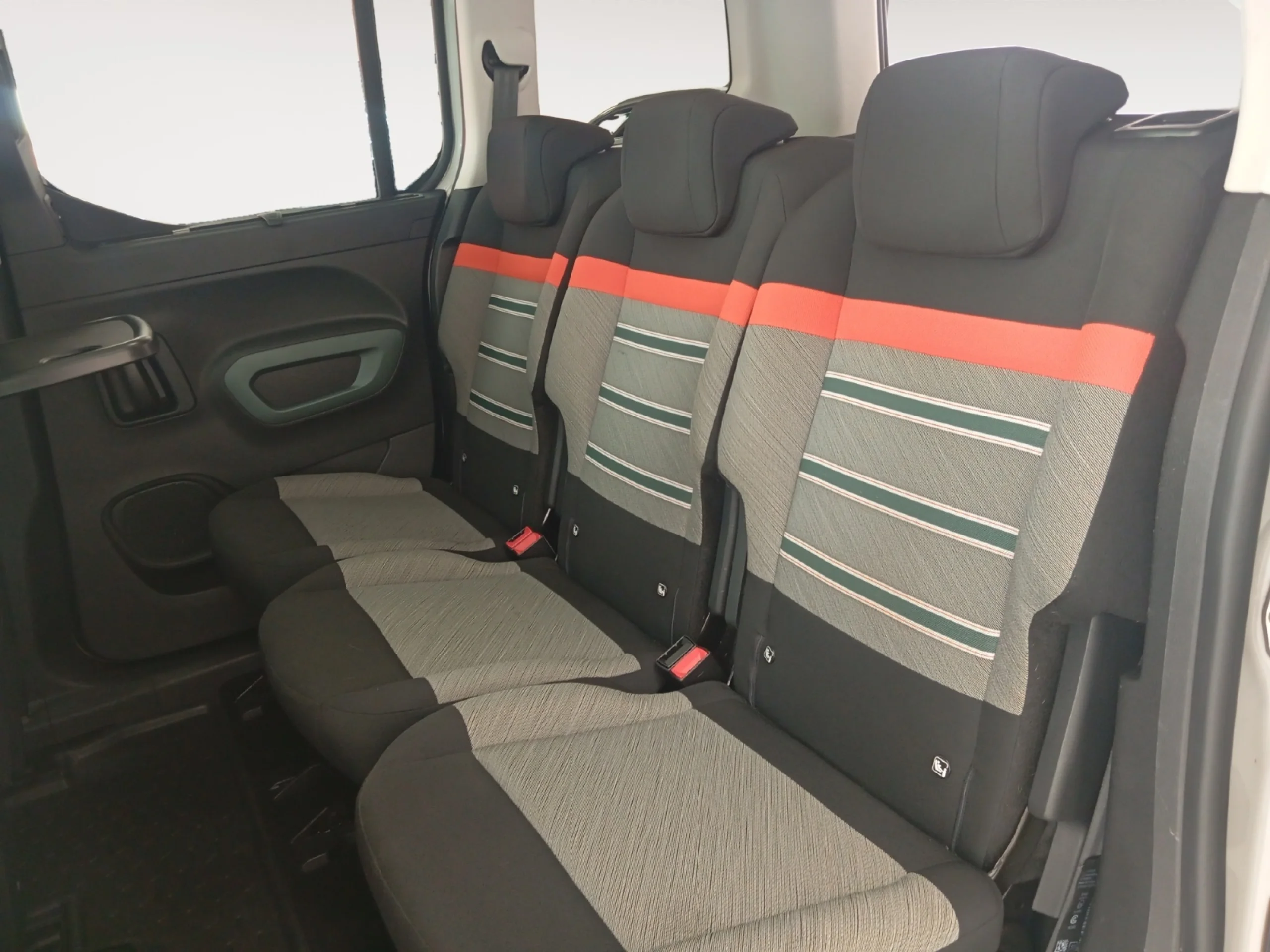 CITROEN BERLINGO TALLA M BLUEHDI 130 S&S 6V SHINE - Foto 6