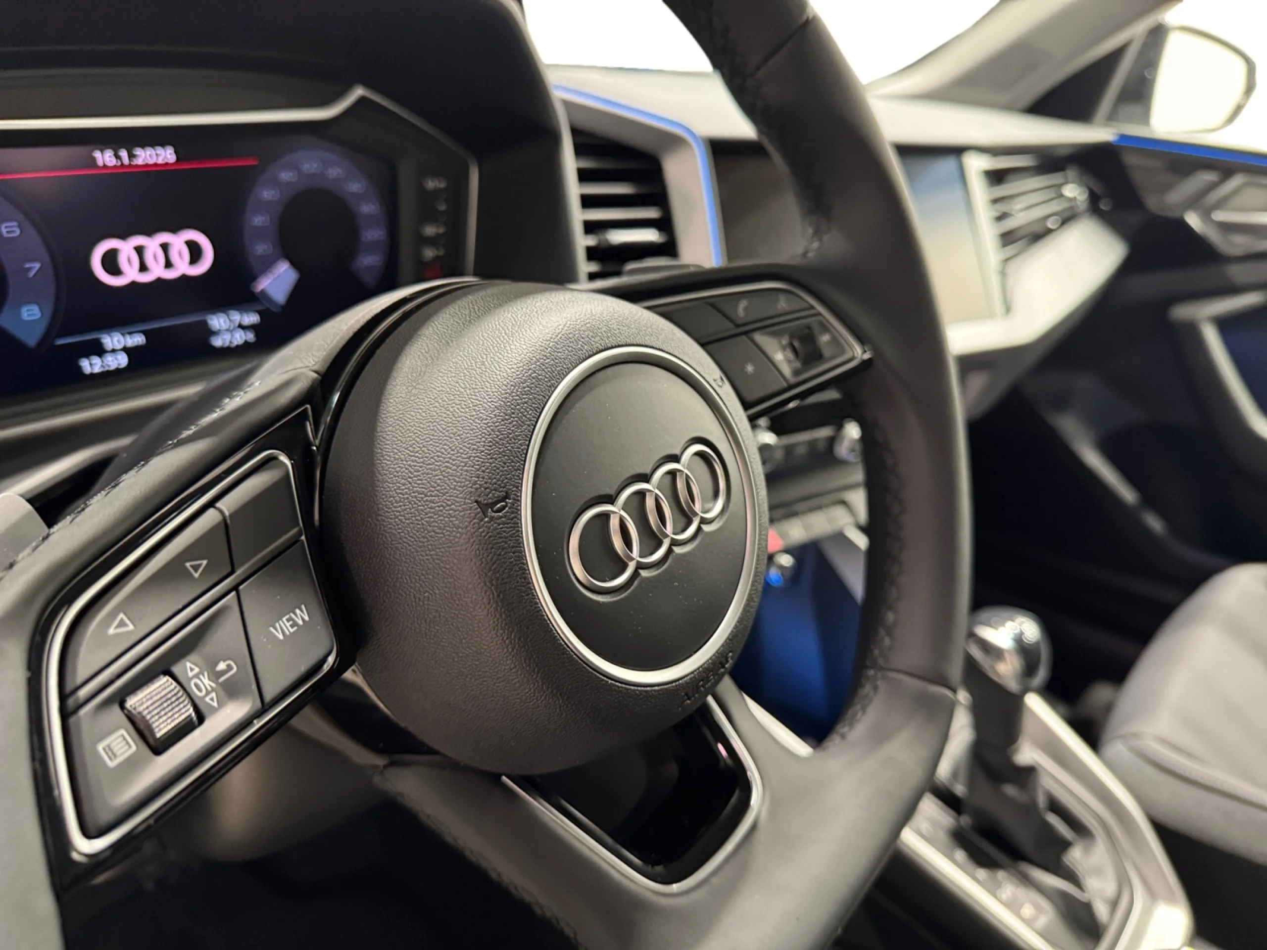 AUDI A1 SPORTBACK ADRENALIN 30 TFSI 85KW S TRON - Foto 9